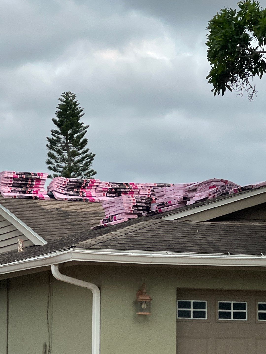 Owens Corning Designer Series (Summer Harvest) by RoofGuru AI LLC