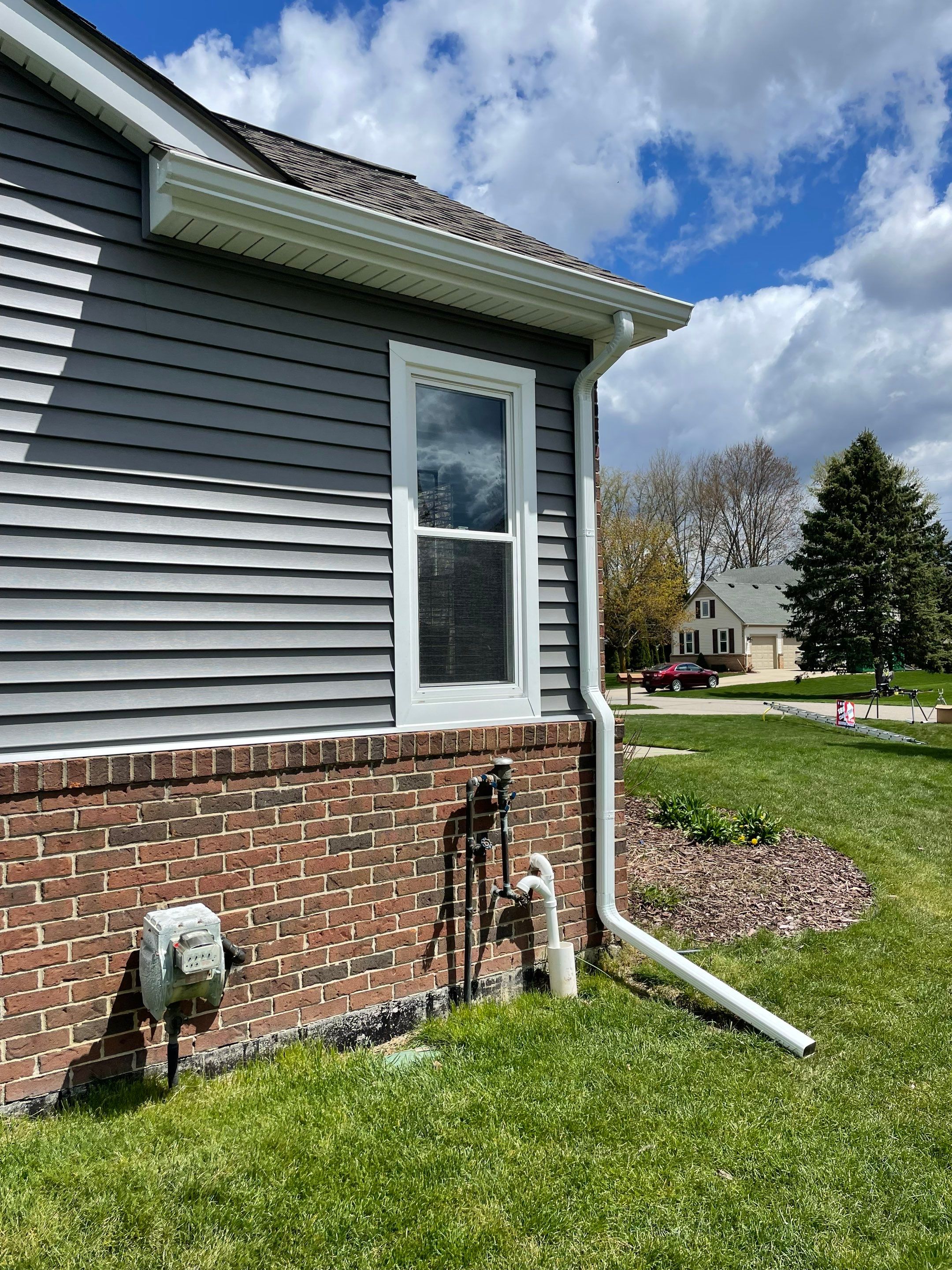 Siding Replacement using Certainteed Classic Restoration D4 by 180 Contractors