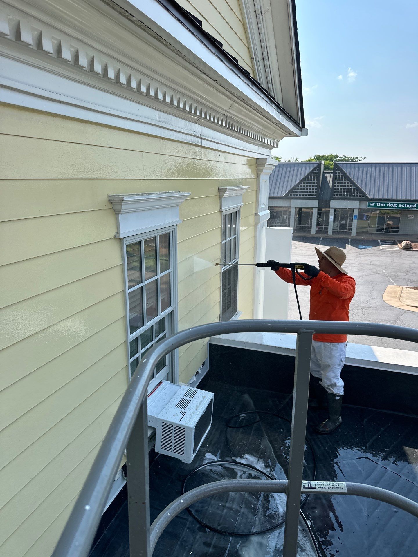 Commercial Exterior Painting Services for Mainstreet Bank in Leesburg, VA by My Painter 