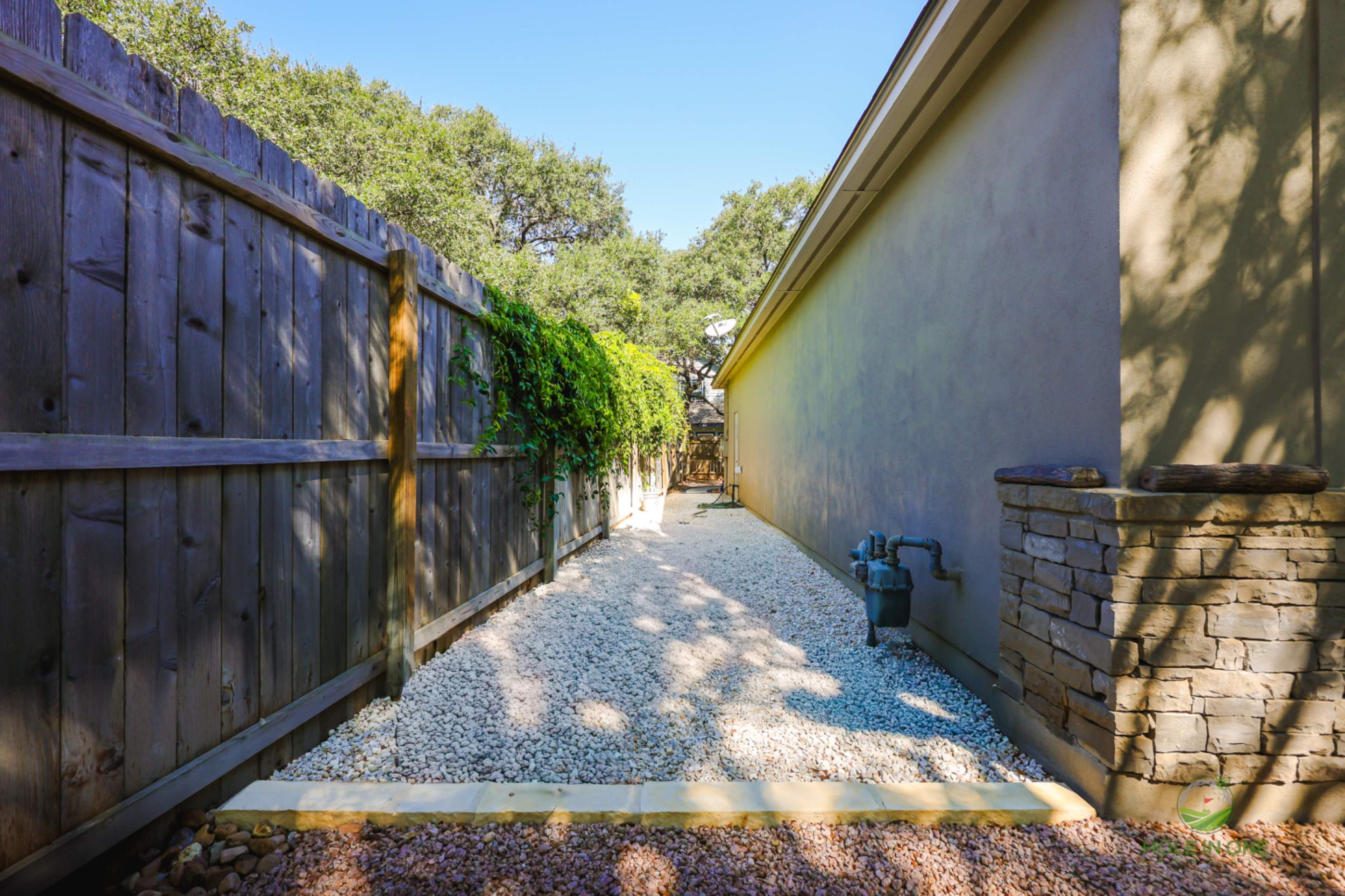 Chase Oak, San Antonio Tx. by Hole In One Lawns, LLC