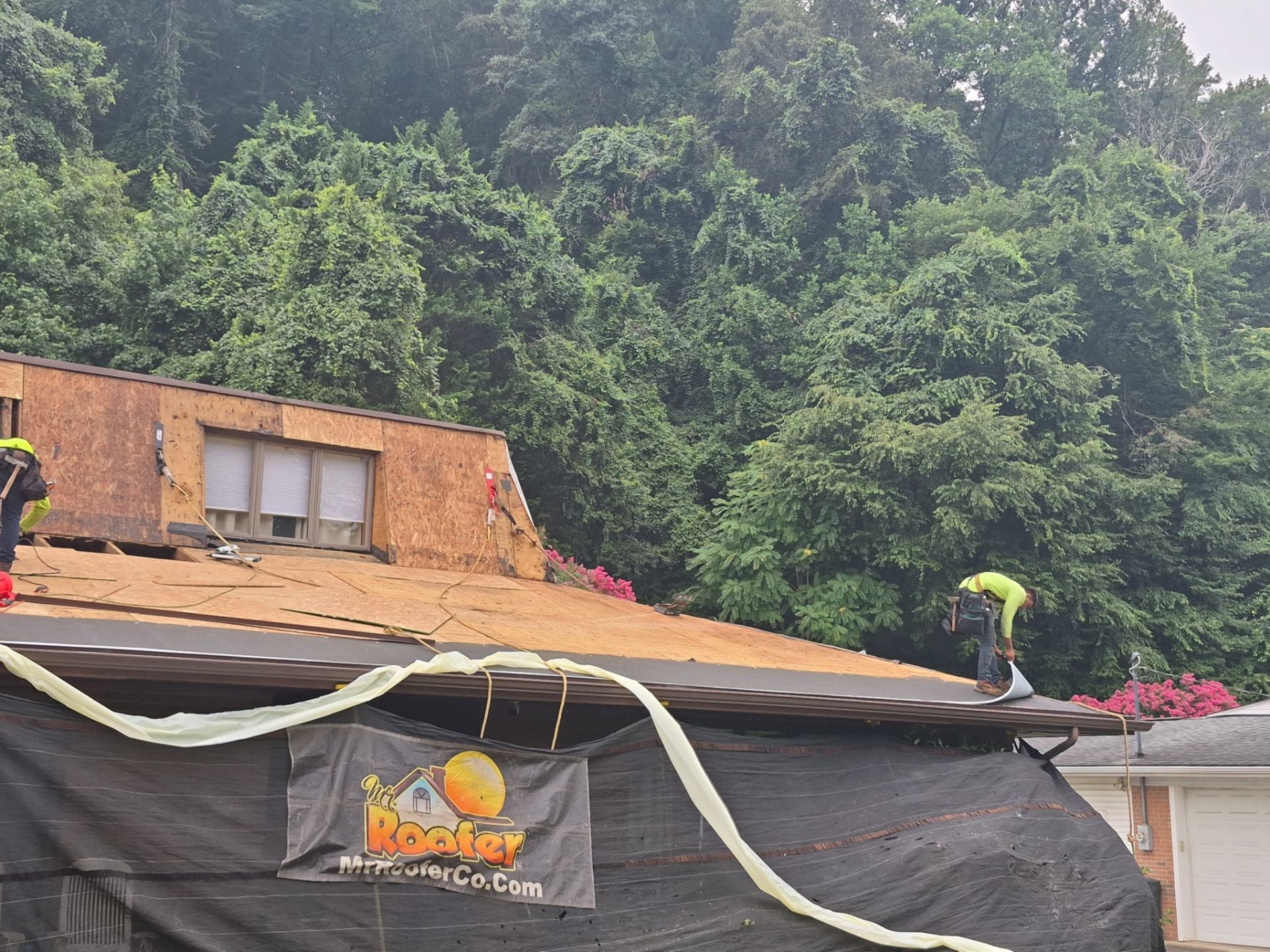 Unique Single Roof Replacement in Charleston WV – IKO Dynasty High-Performance Shingles by Mr. Roofer