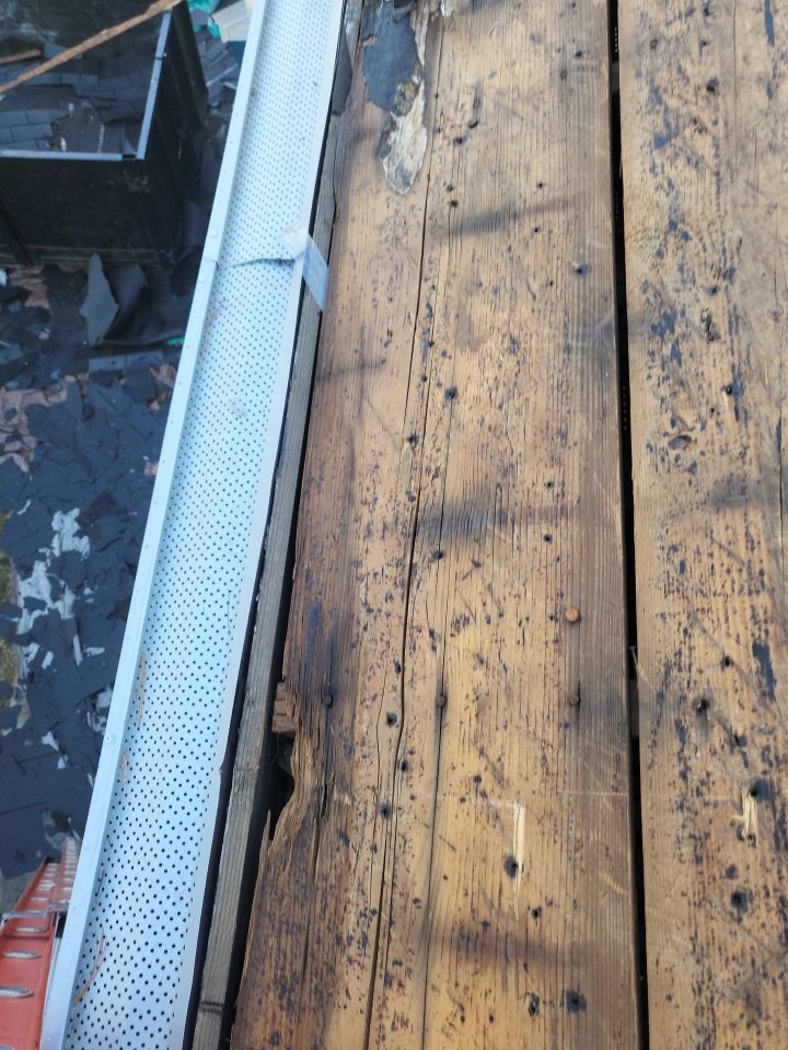 ATLAS PINNACLE PRISTINE COLOR: SCOTCHGARD BLACK DRIP EDGE: BLACK by Eagle Eye Roofing