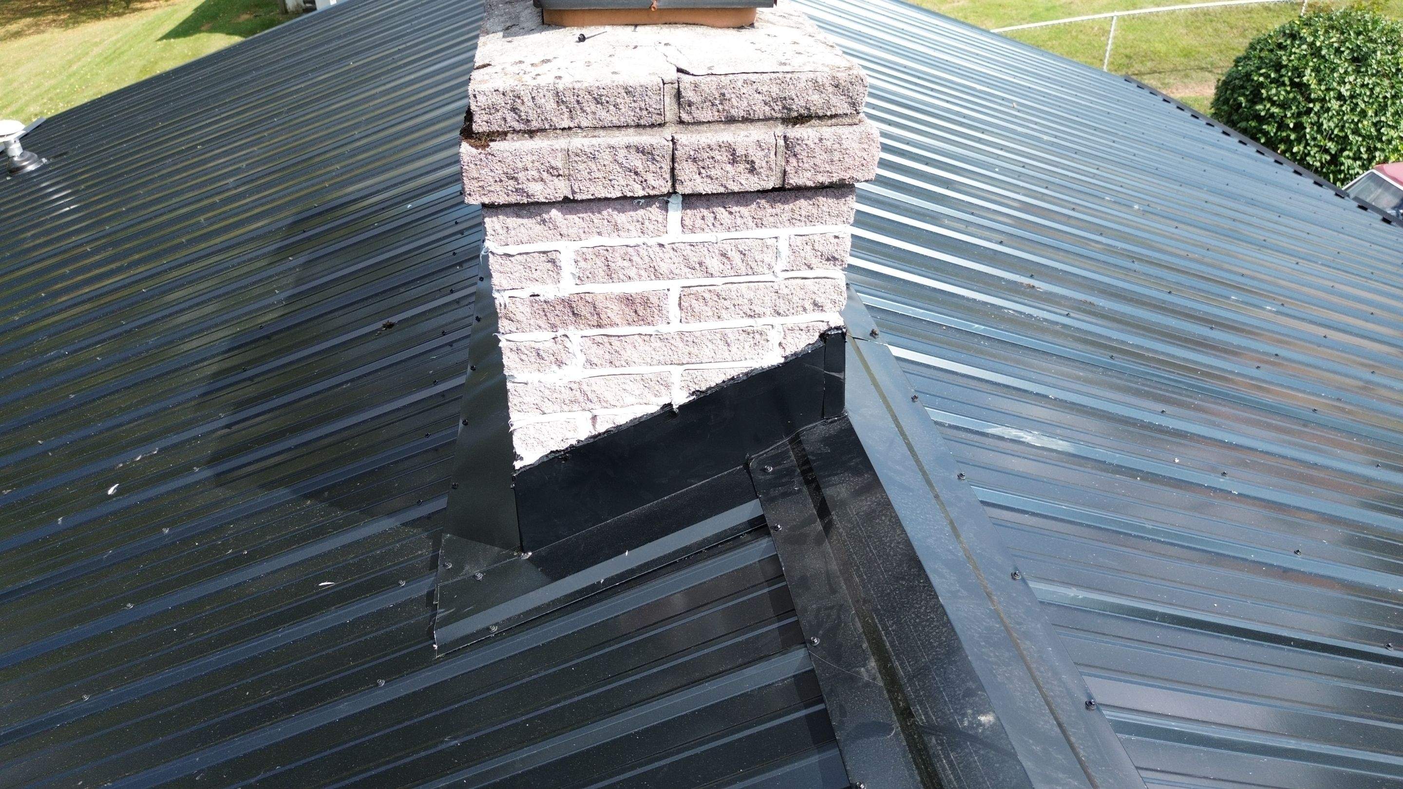 Vest Residence by Omnia Roofing