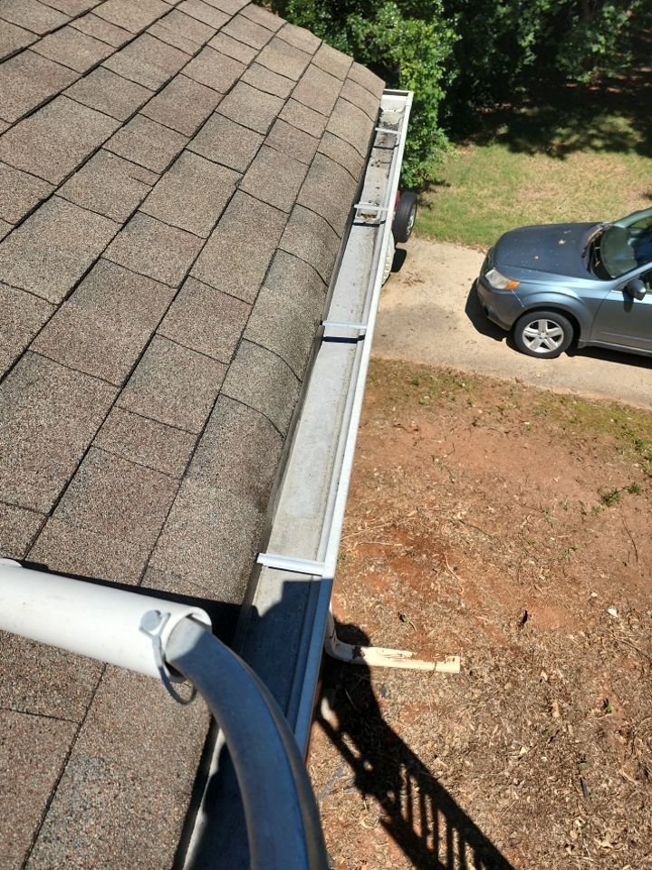 House Wash using cleaner by G&H Home Tech Pros LLC