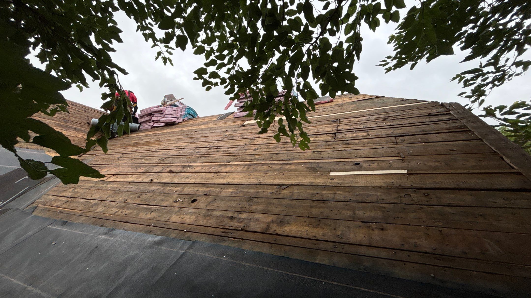 Roof Replacement using Owens Corning Brownwood by 180 Contractors