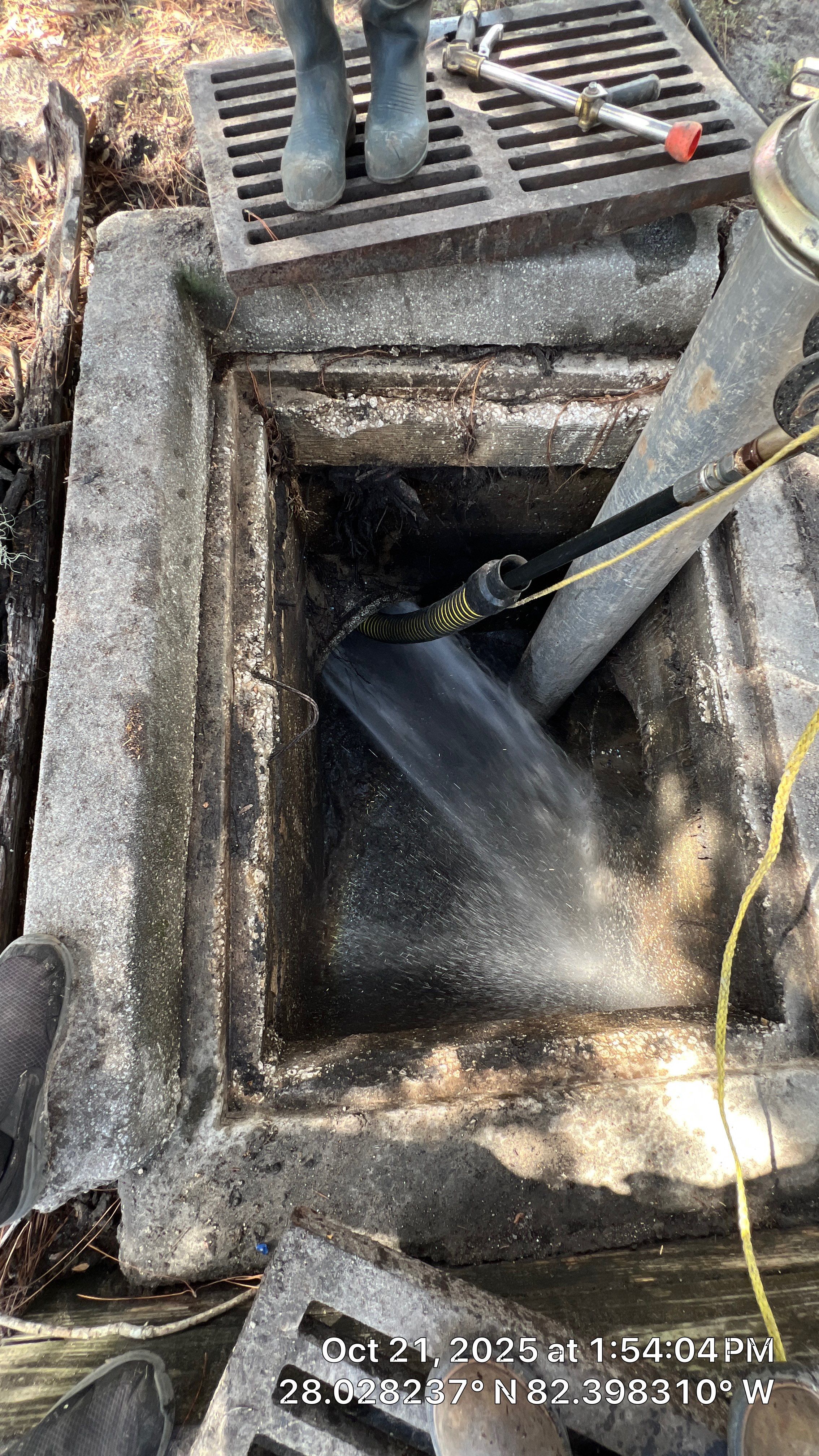 Apartment Complex Storm Water System Cleaning and Maintenance by APS Power & Water