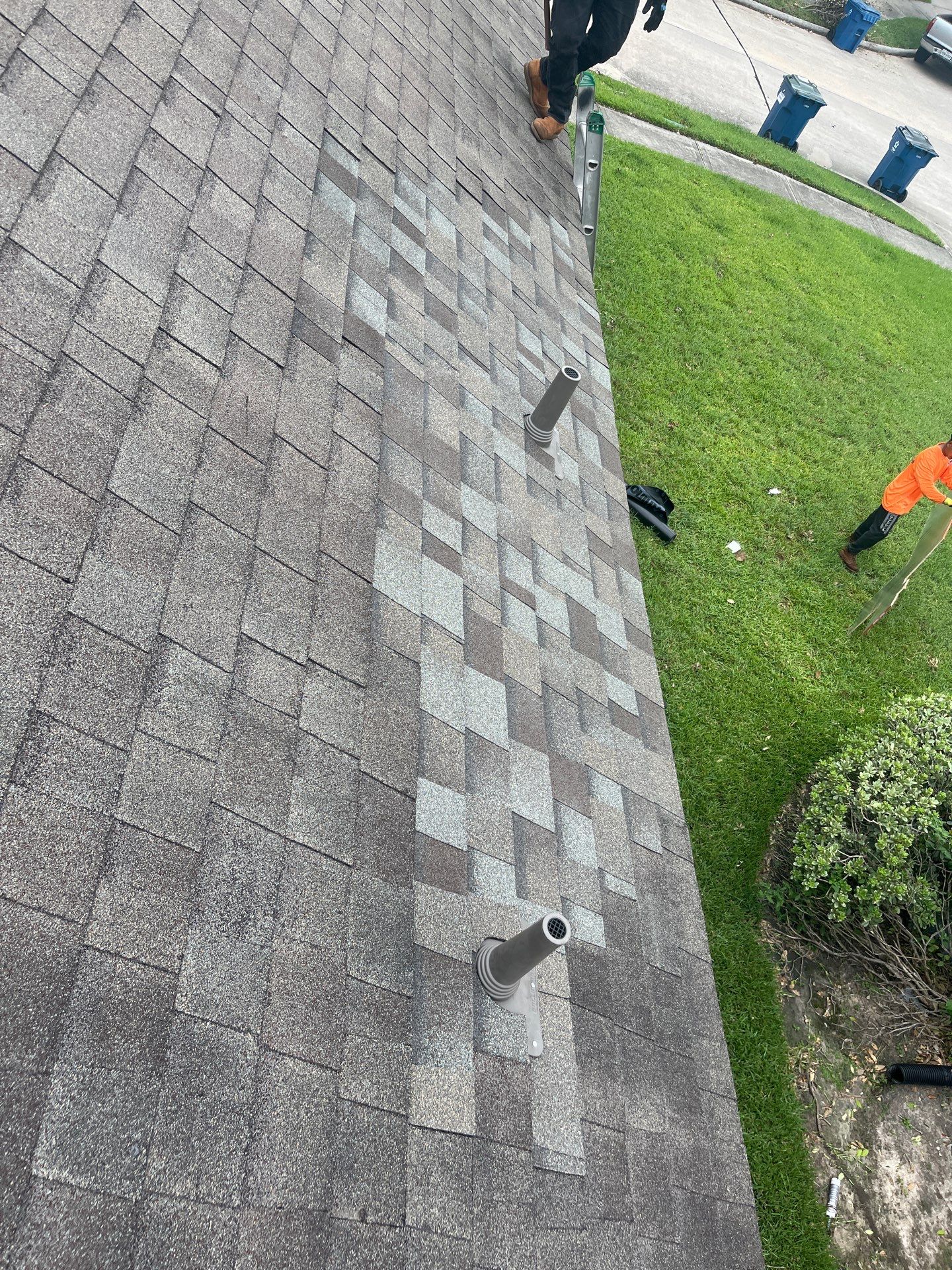 Hail Damage using Owen's Corning Duration (Lifetime) Shingles by Roof Repair Company