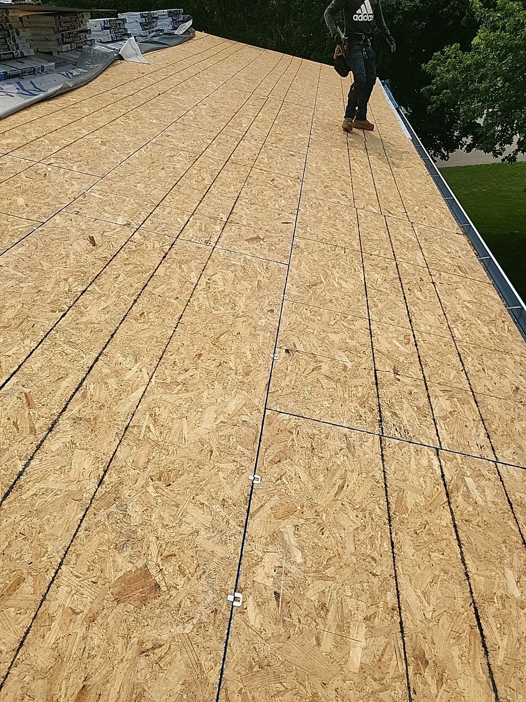 ATLAS PINNACLE COLOR: COASTAL GRANITE by Eagle Eye Roofing