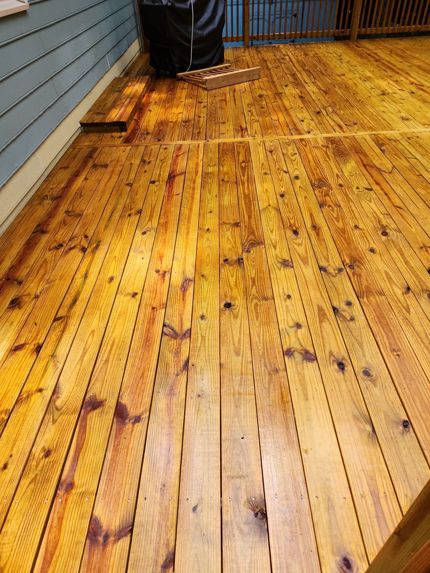 Deck using Wood Sealant by DuraSeal