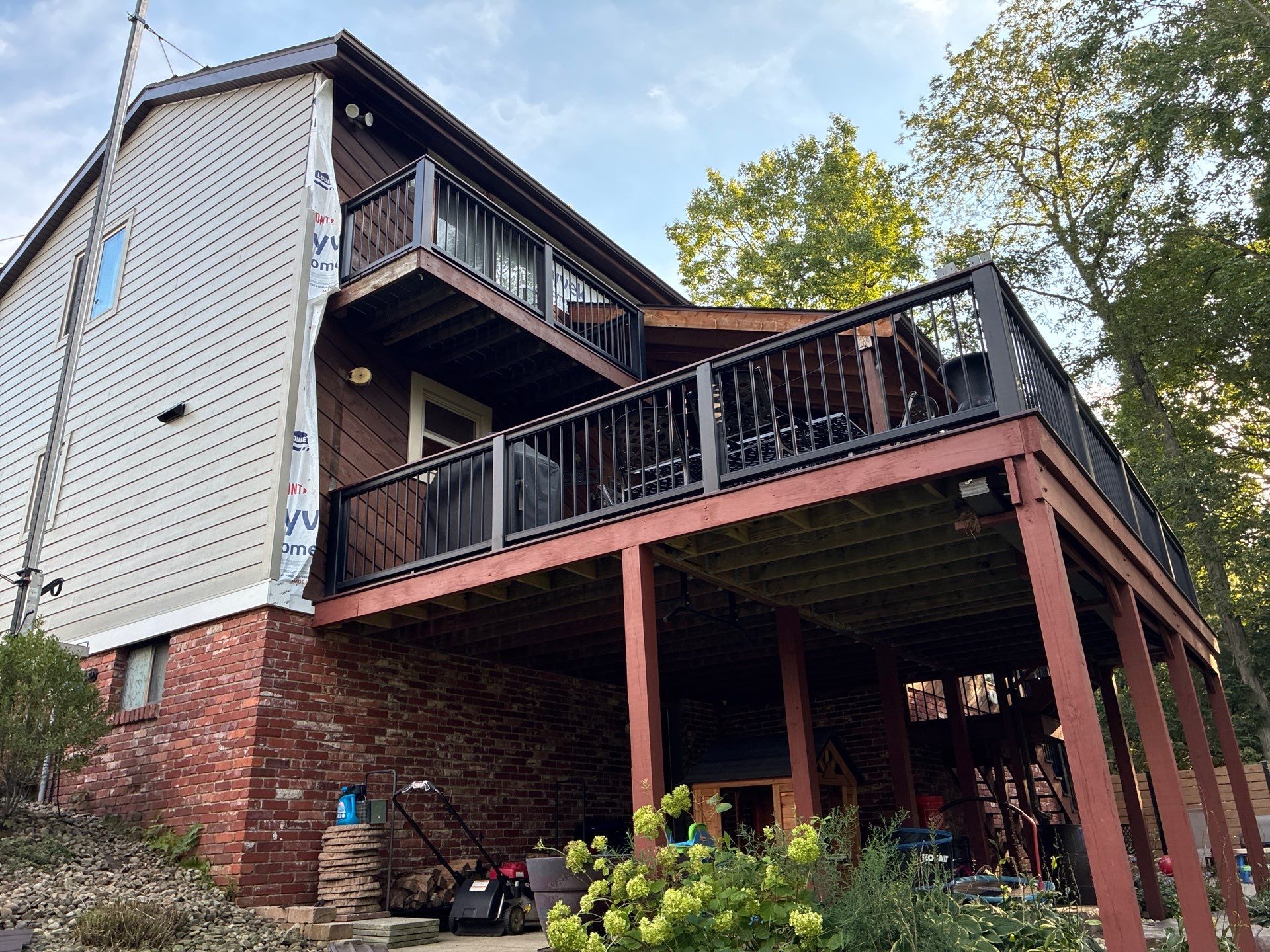 Home Siding Renovation Featuring James Hardie Monterey Taupe Siding by Ideal Siding Pittsburgh