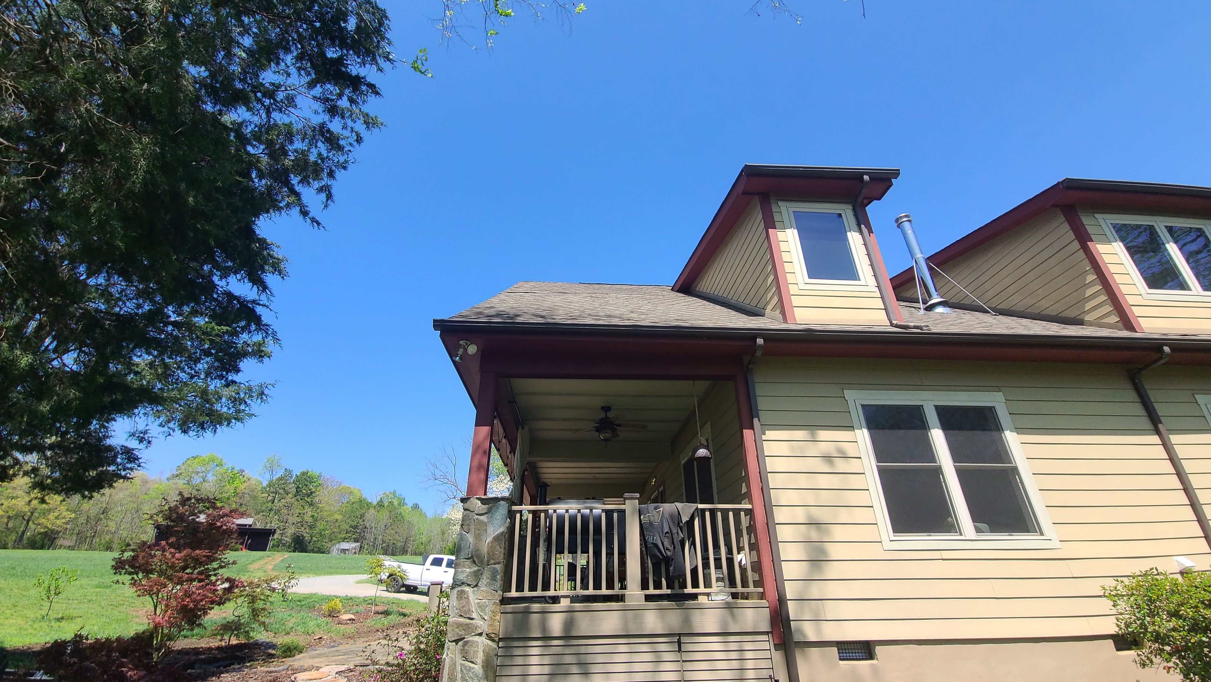 Tony's roof by BROCK BUILDERS 
