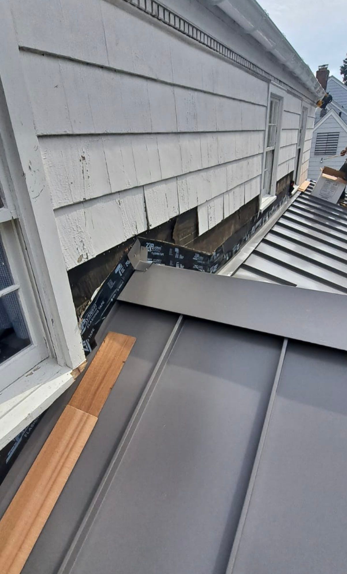 Residential Roofing Installation using Owens Corning TruDefinition by A Plus Exterior