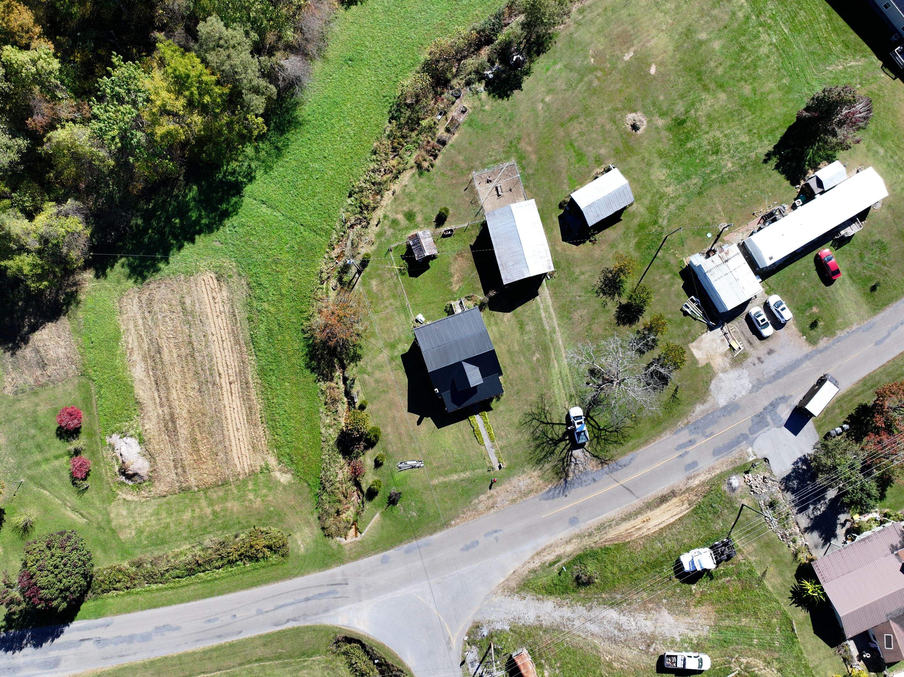 Heim Residence by Omnia Roofing