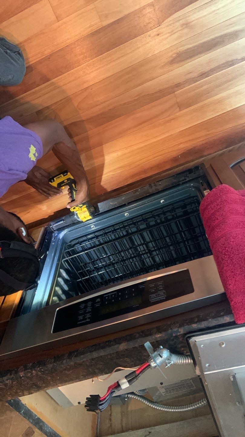 Electrical Installation using Cooktop by A1 NERDY HOMES LLC