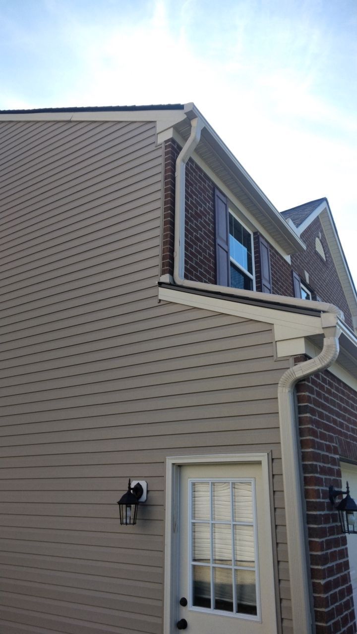 Residential Roof Replacement using CertainTeed Grand Manor by Absolute Roofing and Construction