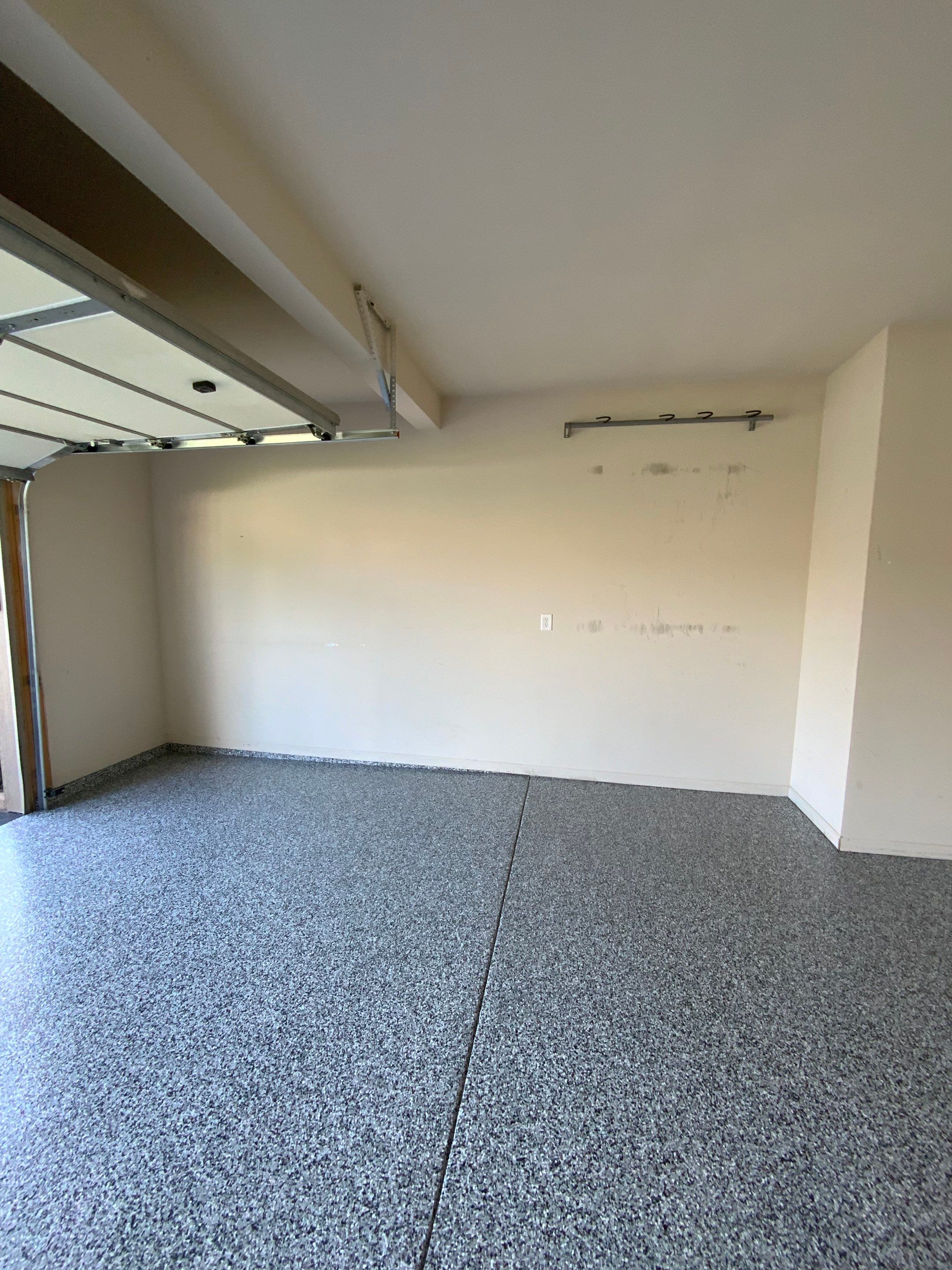 Garage coating and organization in Mishawaka!  by Innovative Spaces / Innovative Concrete Coatings