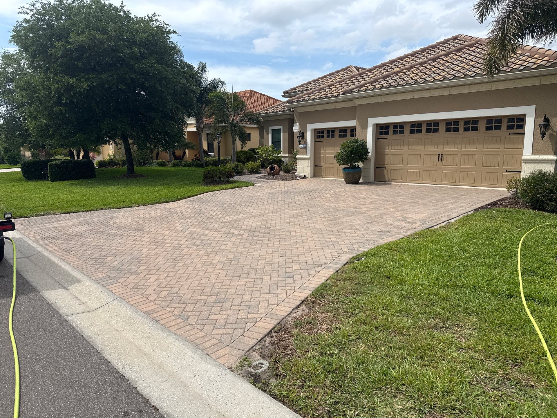 Paver Driveway & Entryway Cleaning in River Wind – Bradenton, FL by Sunshine AquaWash