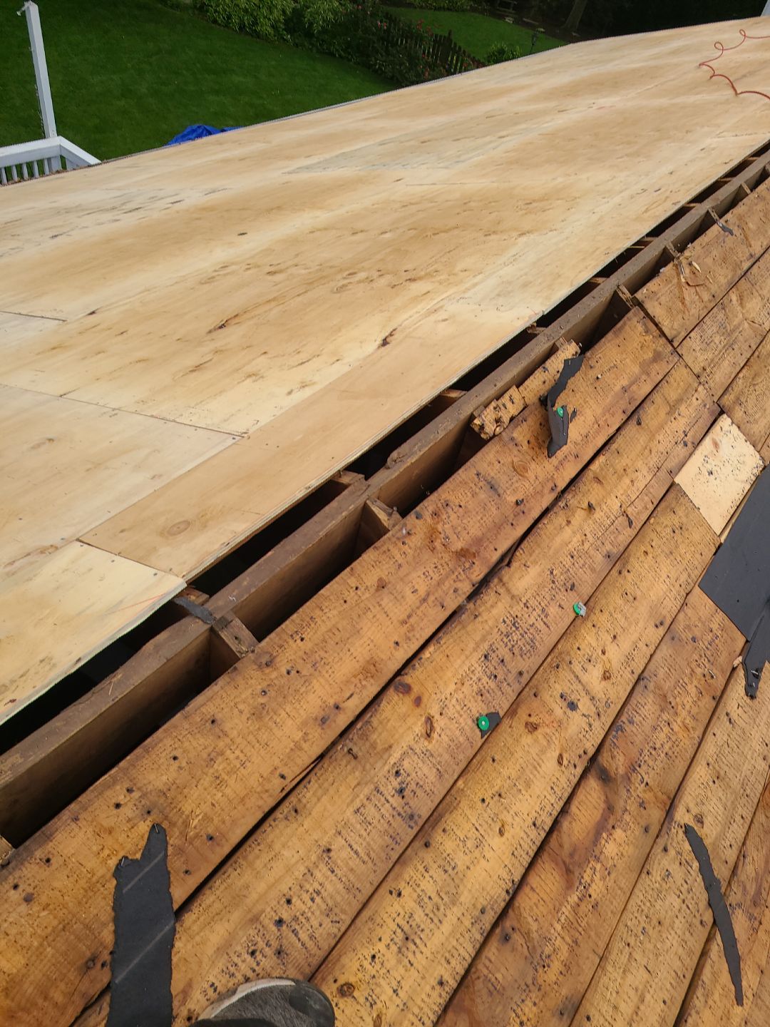 Arlington: CertainTeed Landmark Pro Designer Shingles in Max Def Pewter by RM Banning, Inc.