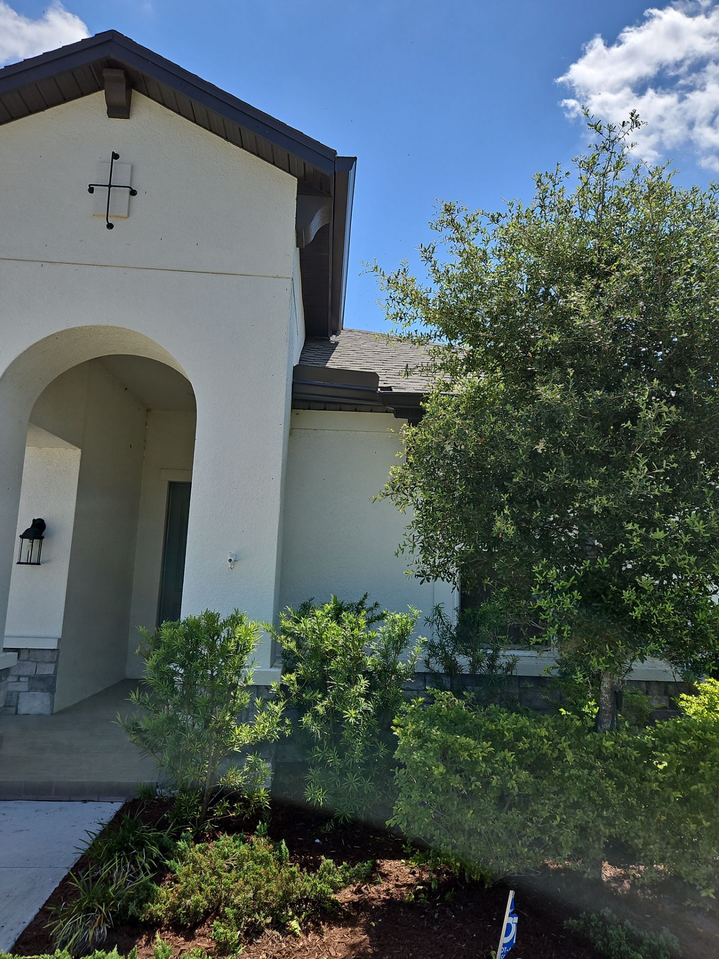 K-Style Seamless Gutter Installation using bronze gutters in Sarasota FL by Gutter Professors