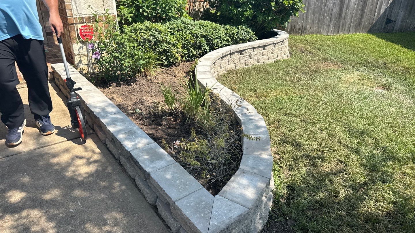 🌿 Mr. Ken’s Front Yard Flower Bed Enhancement by Texas Urban Elements