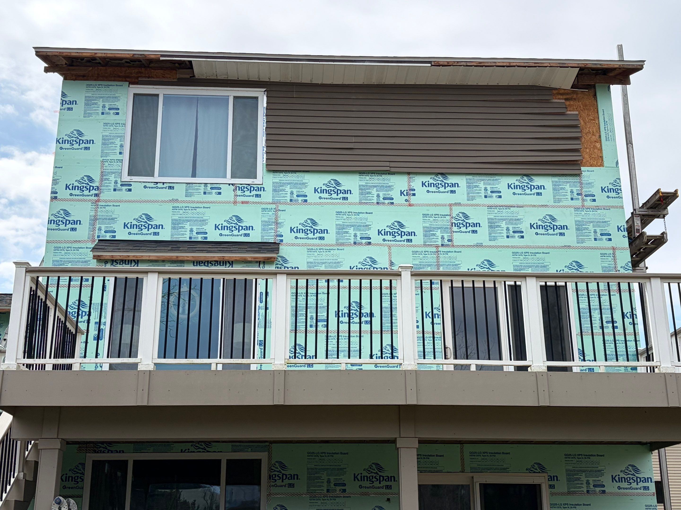 Siding Replacement using Alside Charter Oak D4.5" by 180 Contractors