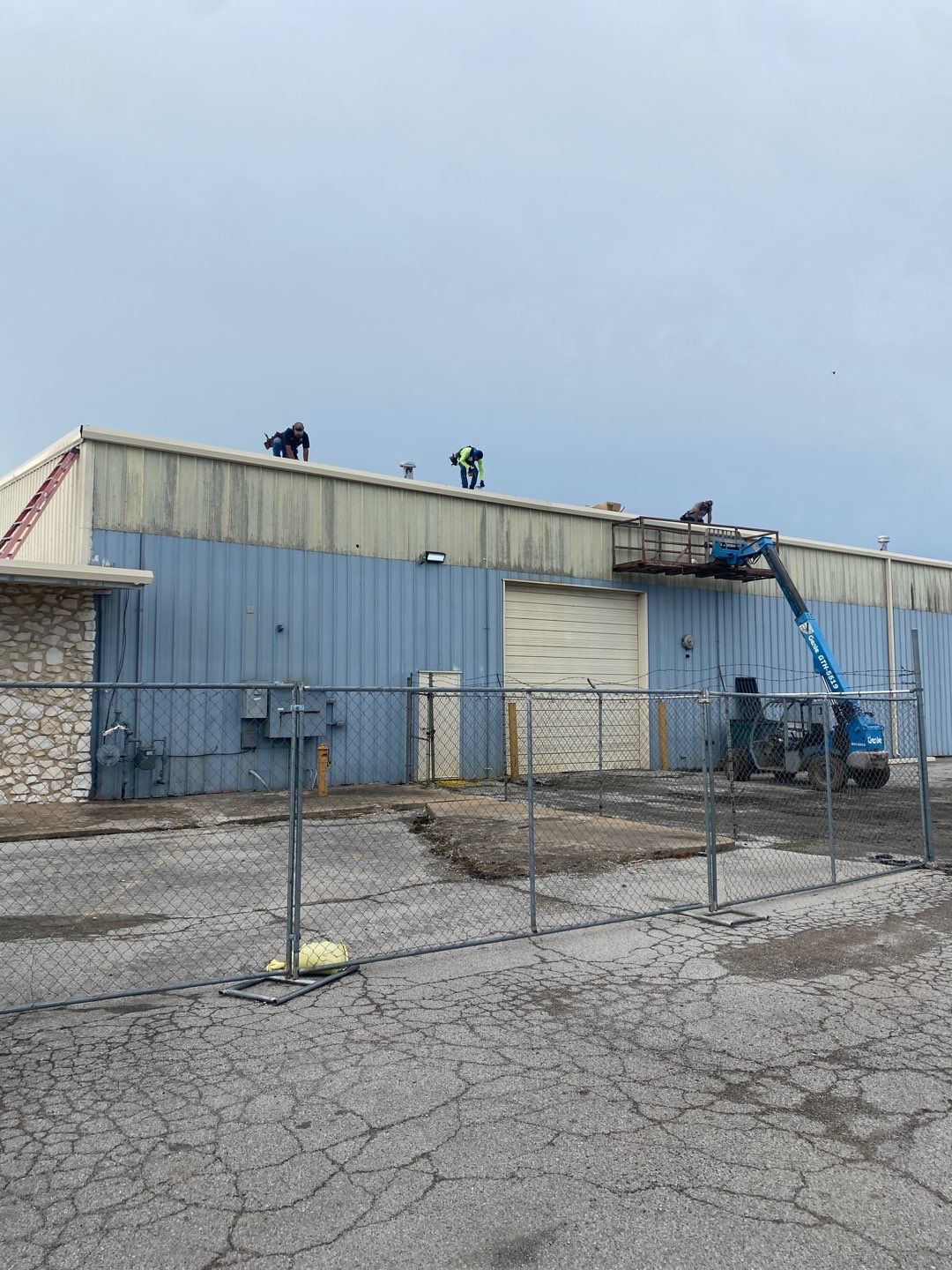Metal Roof Project in Tulsa by Decor Roofing & Restoration