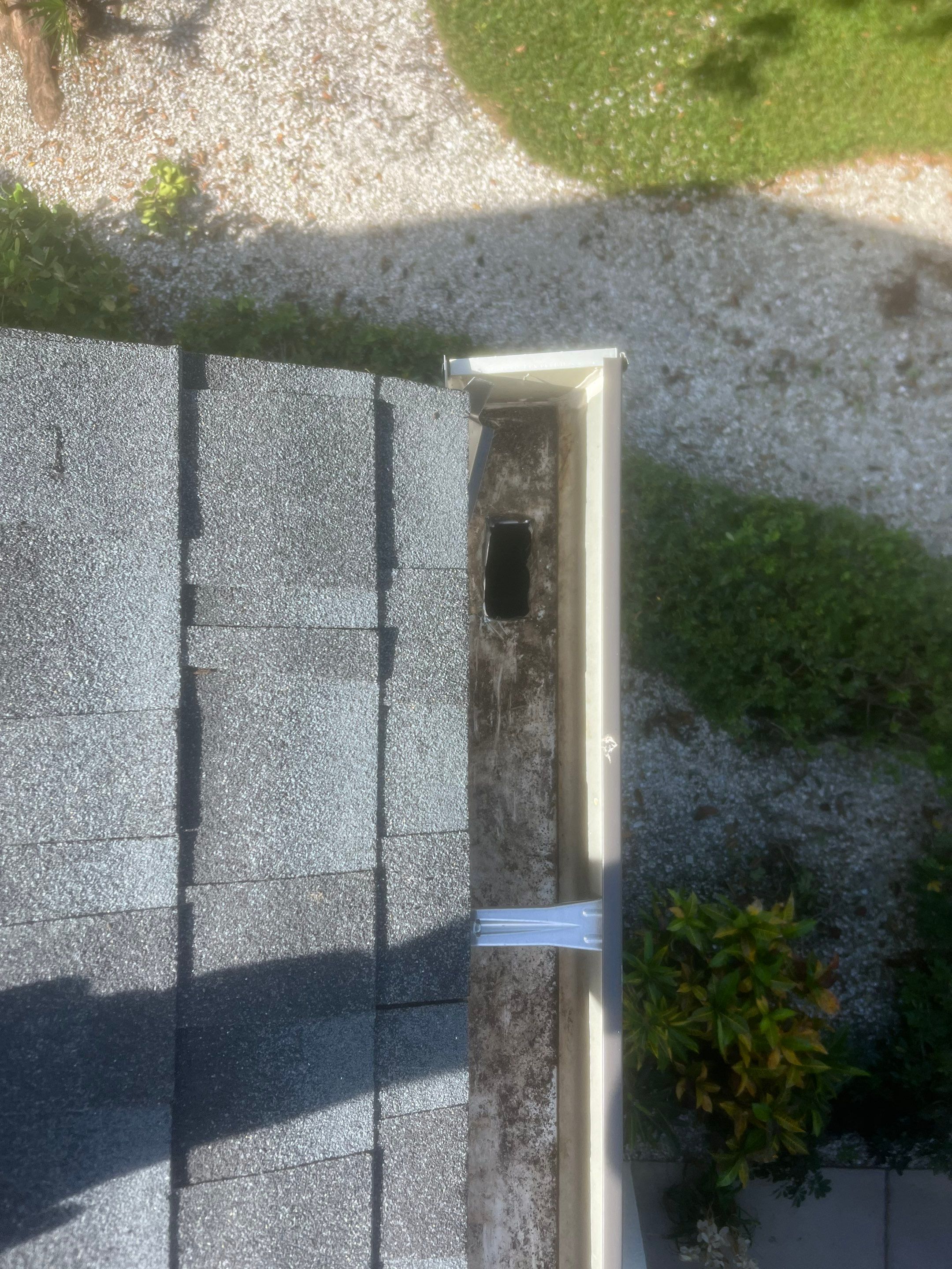 Professional Gutter Cleaning in Fort Myers FL by Gutter Professors