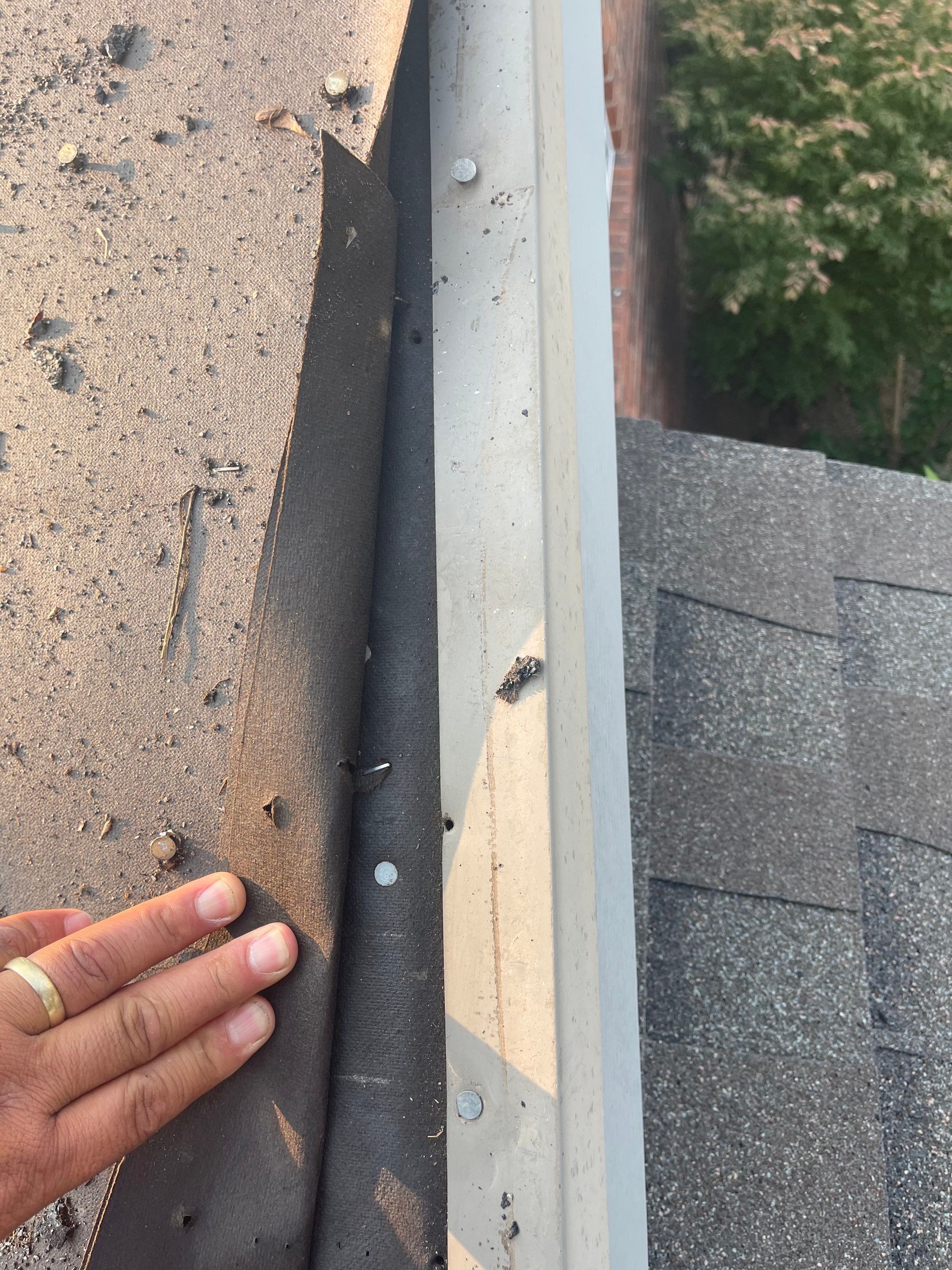 GAF - Weatherwood by Frontline Roofing and Construction