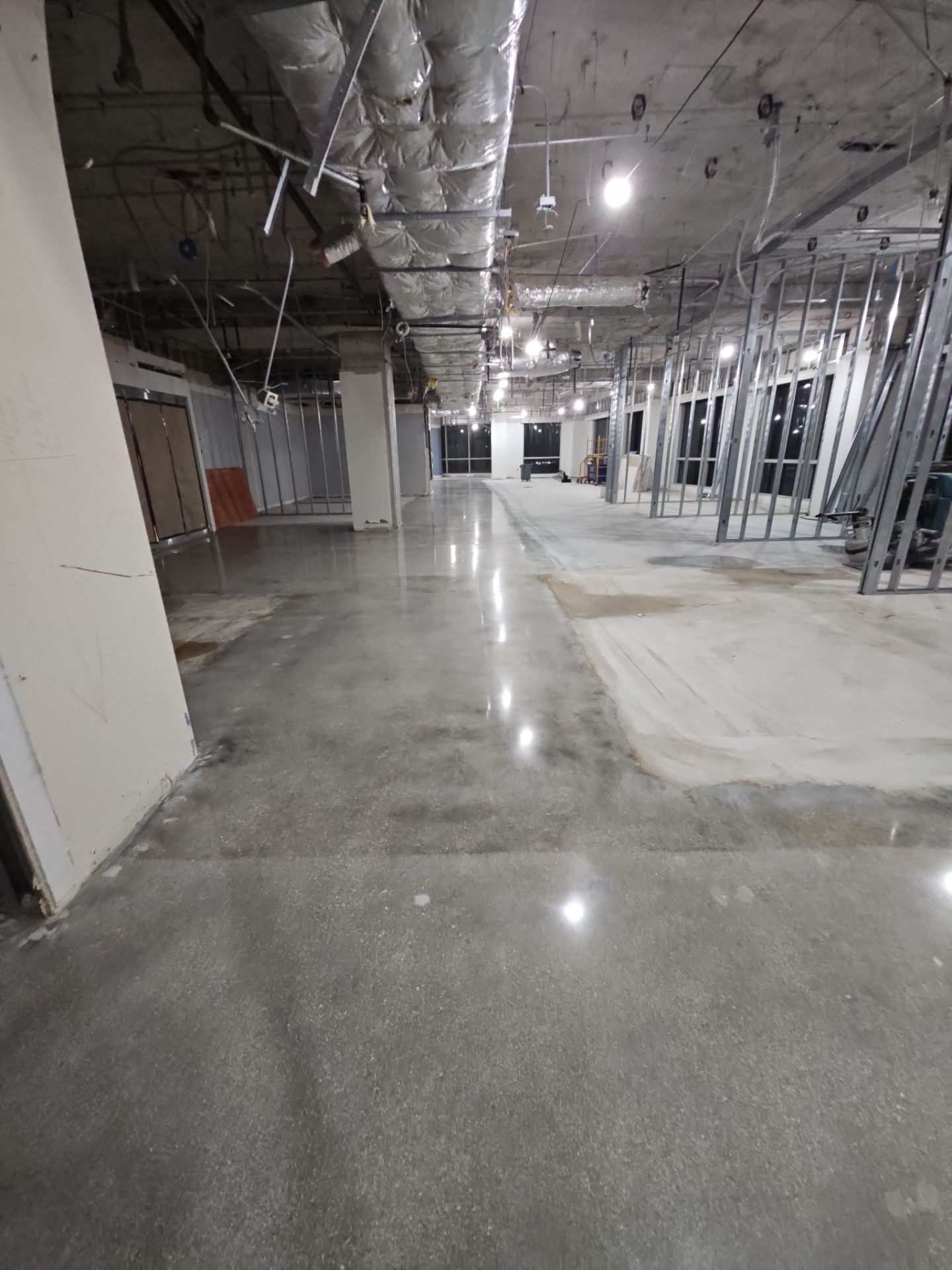 1111 Brickell Ave Offices by Seamless Surfaces