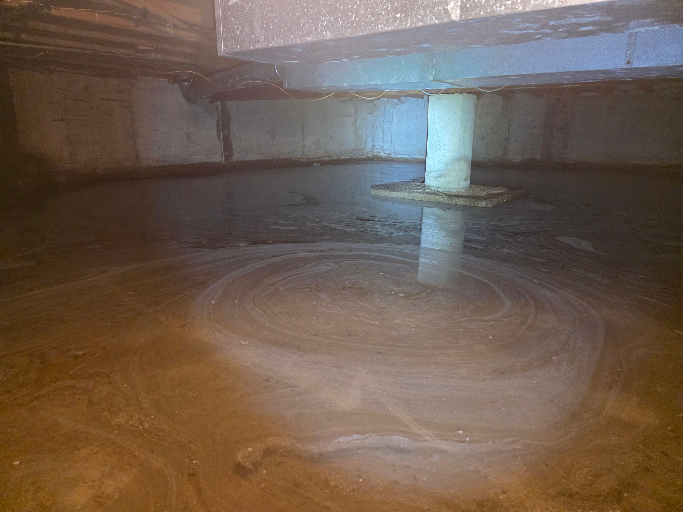 Crawlspace Water Extraction and Structural Drying in Oak Lawn by Chicagoland Water Medics