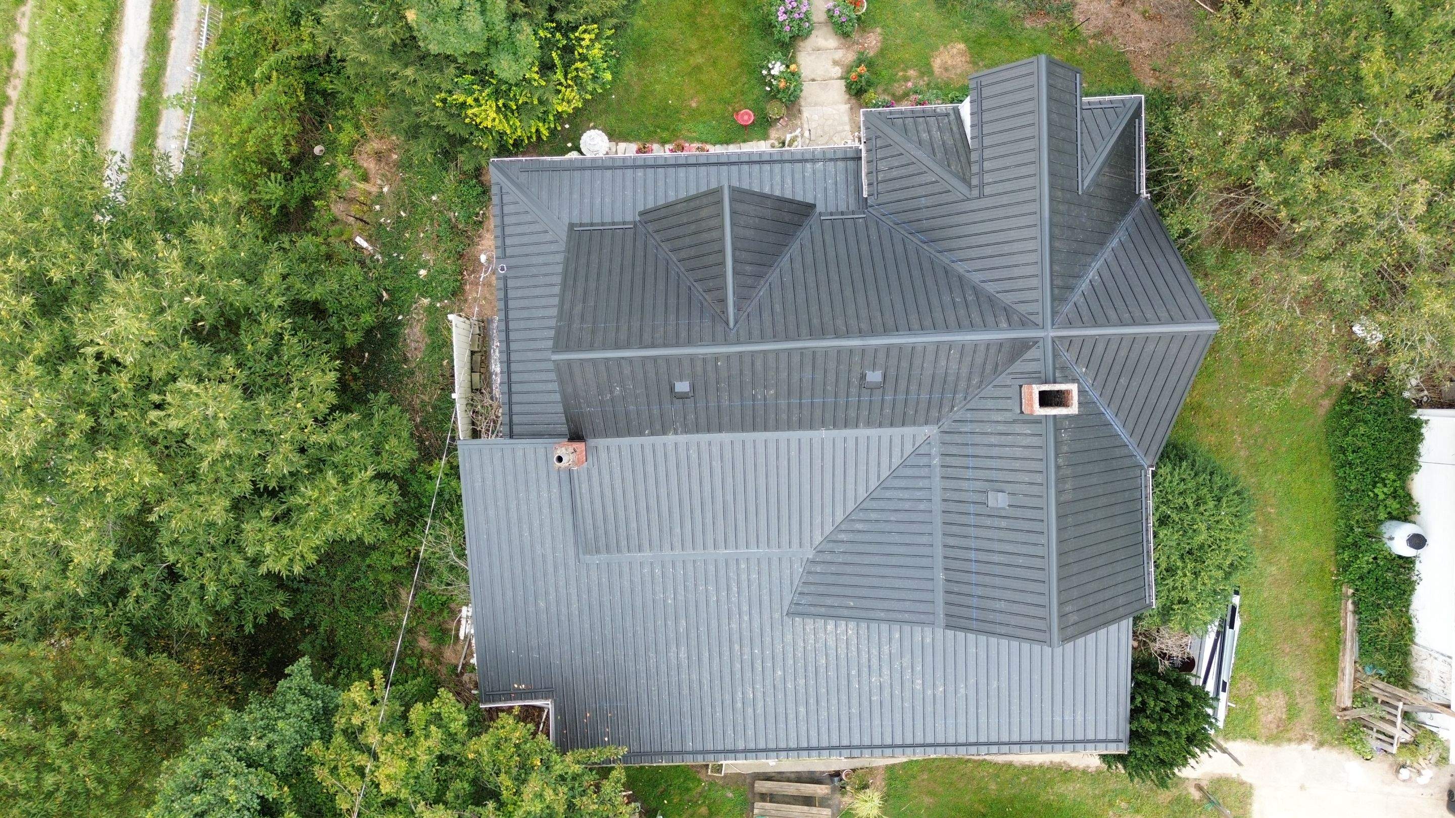 Byrd Residence by Omnia Roofing