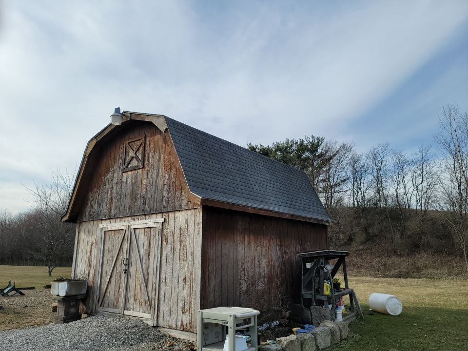 ATLAS PINNACLE COLOR: BLACK SHADOW DRIP EDGE: WHITE by Eagle Eye Roofing