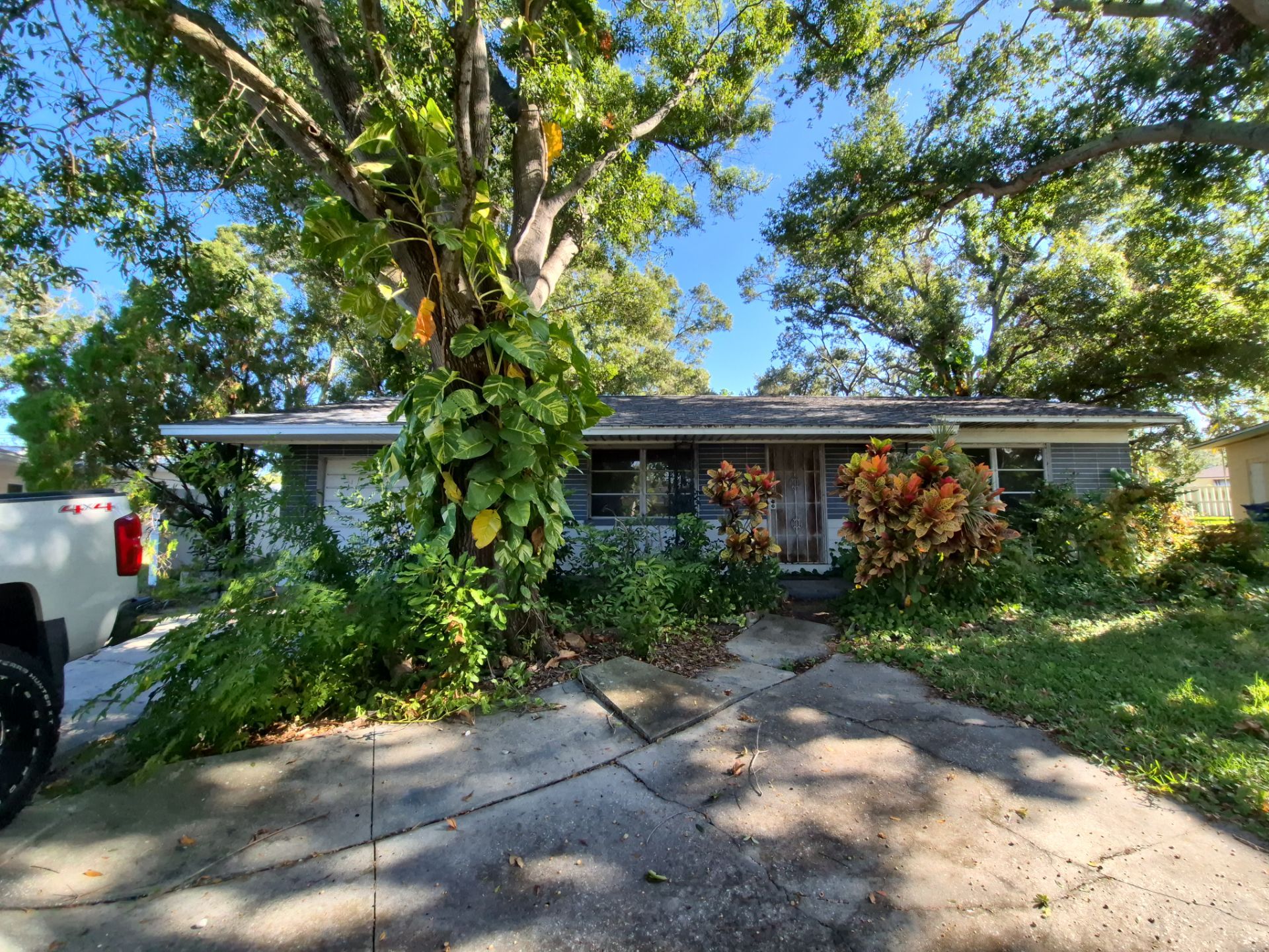 Project in St. Petersburg 33710 by Mitchell Roofing Company LLC