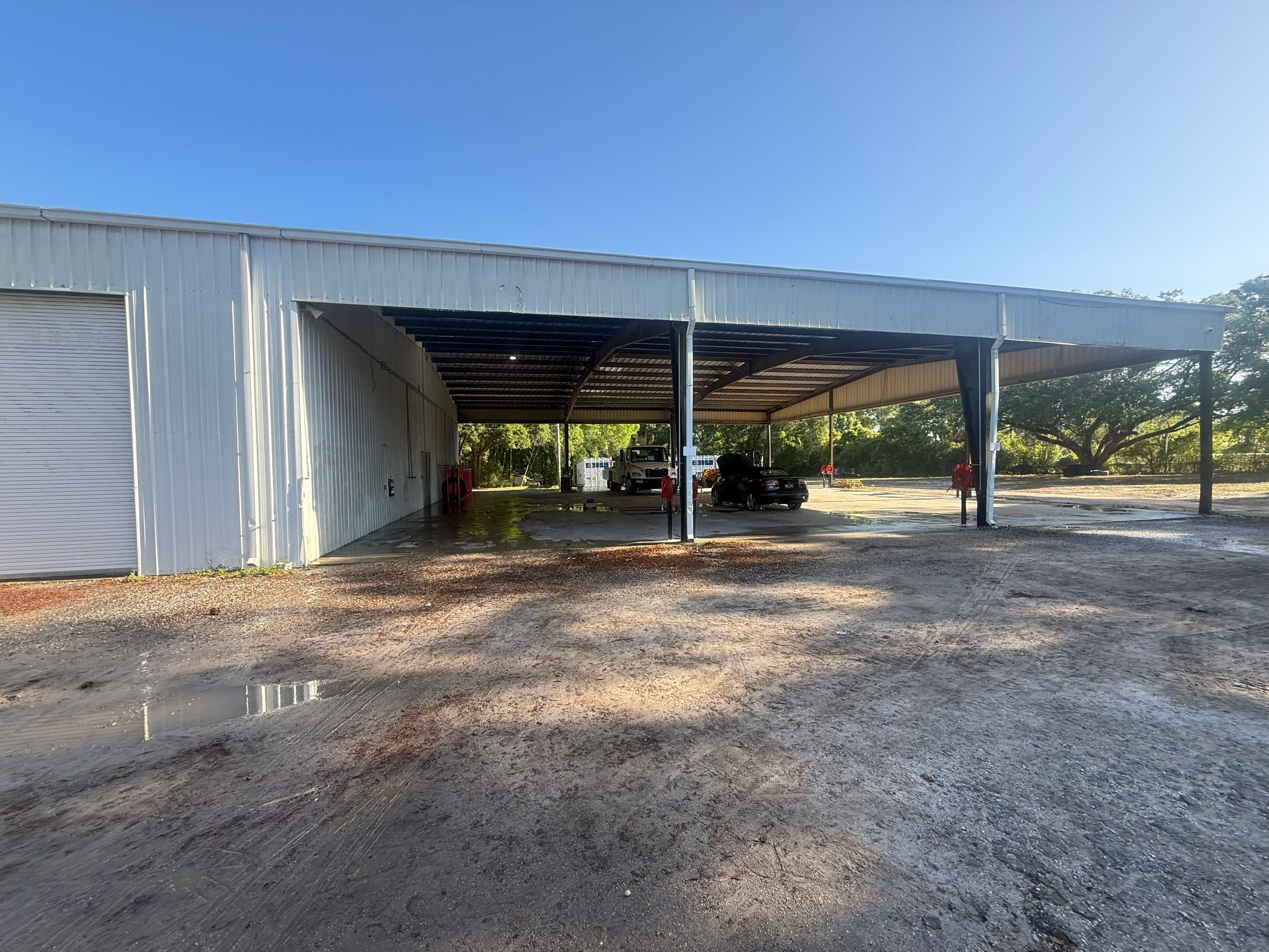 Ocala Metal Building and Gutter Cleaning by Infinite Exteriors LLC
