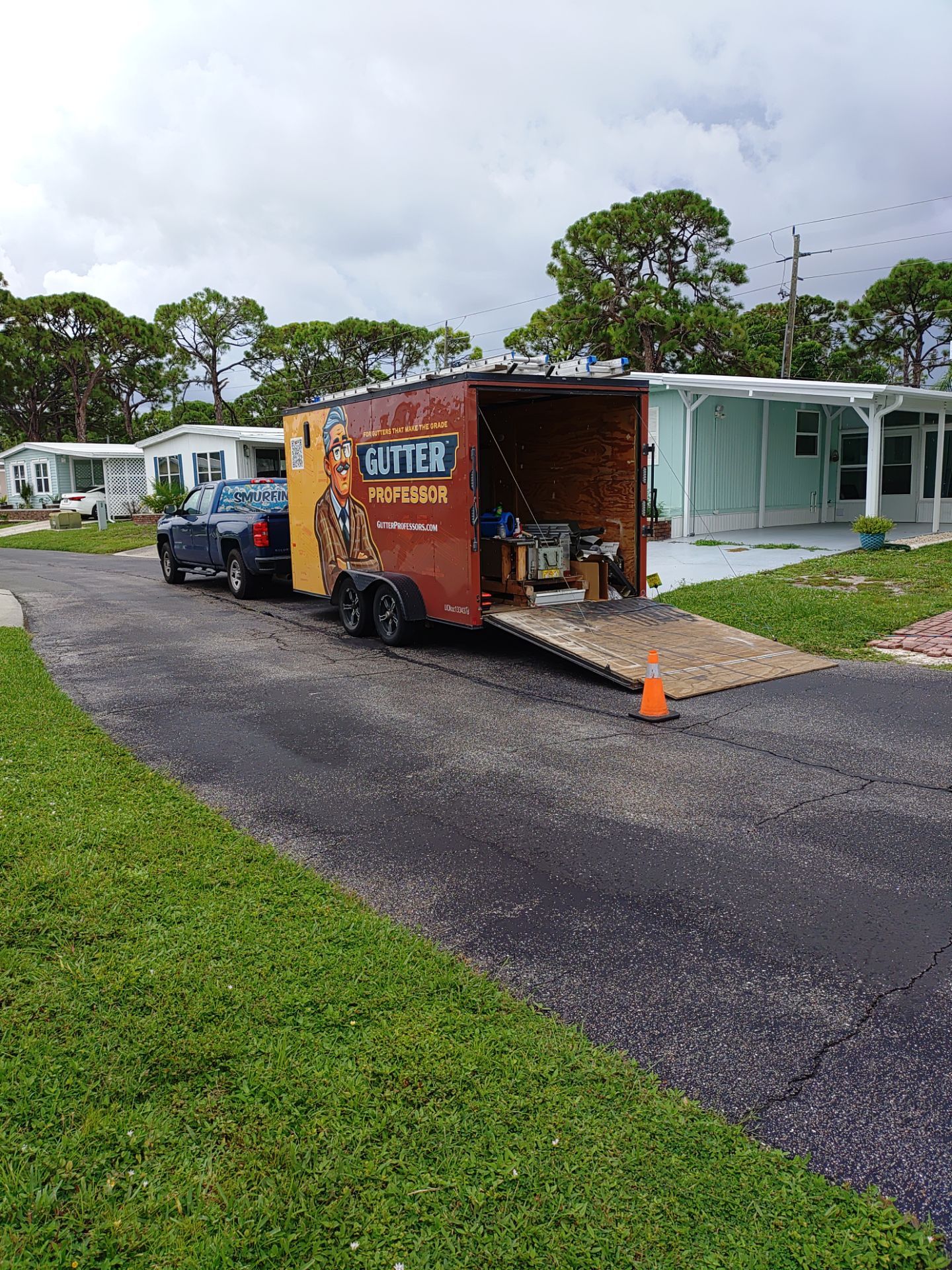 6 inch Aluminum Seamless Gutters in Englewood FL by Gutter Professors