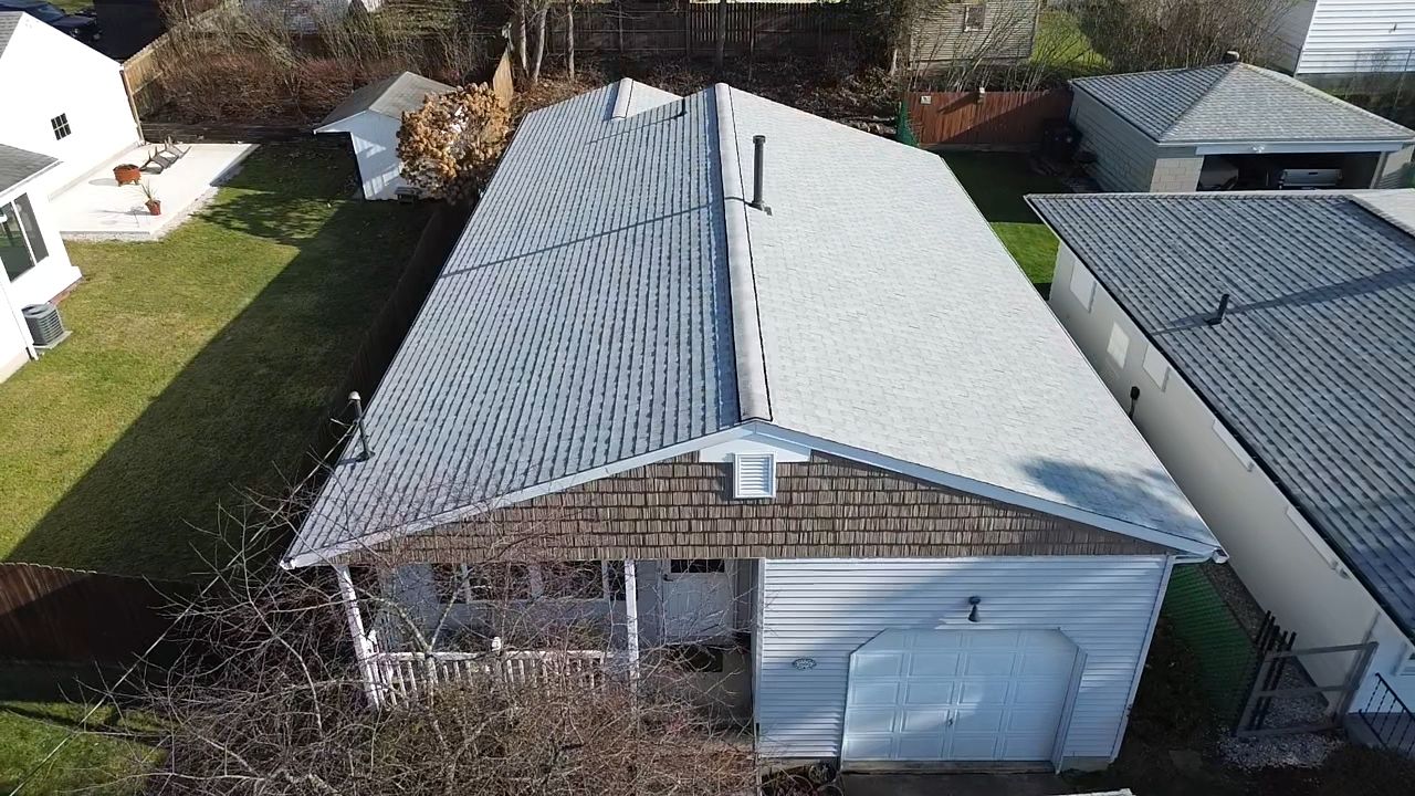 Atlas Pinnacle, Color: Oyster Shell, Drip Edge: White by Eagle Eye Roofing