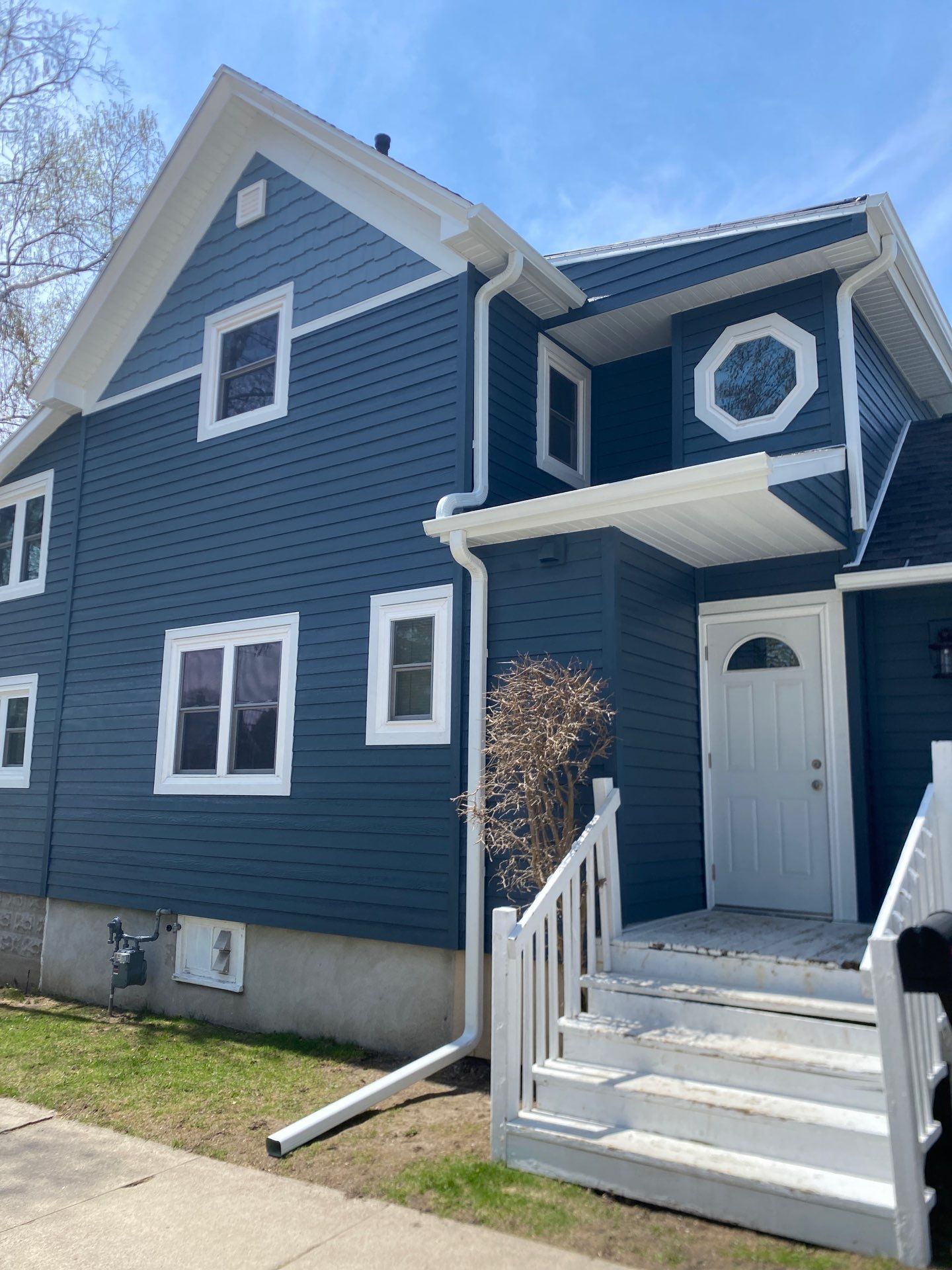 TAMMY'S DREAM HOME FIX UP!  by Gellings Roofing & Siding