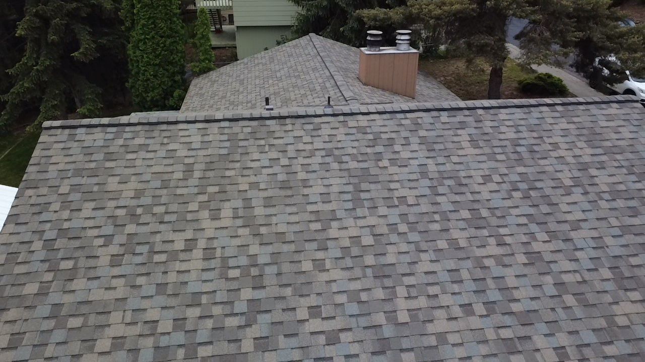 Pullman Residential Roof Installation featuring CertainTeed Landmark Pro Shingles NW Friel St Pullman, WA, 99163 Best - The Alpine Premium System - 5-Star PREMIER SureStart PLUS Coverage - CertainTeed 50 Year Material Guarantee - CertainTeed Workmanship Guarantee: LIFETIME - CertainTeed Warranty Transfer Period: 30 Years - Certainteed Landmark® PRO Shingle - Weathered Wood by Alpine Roofing