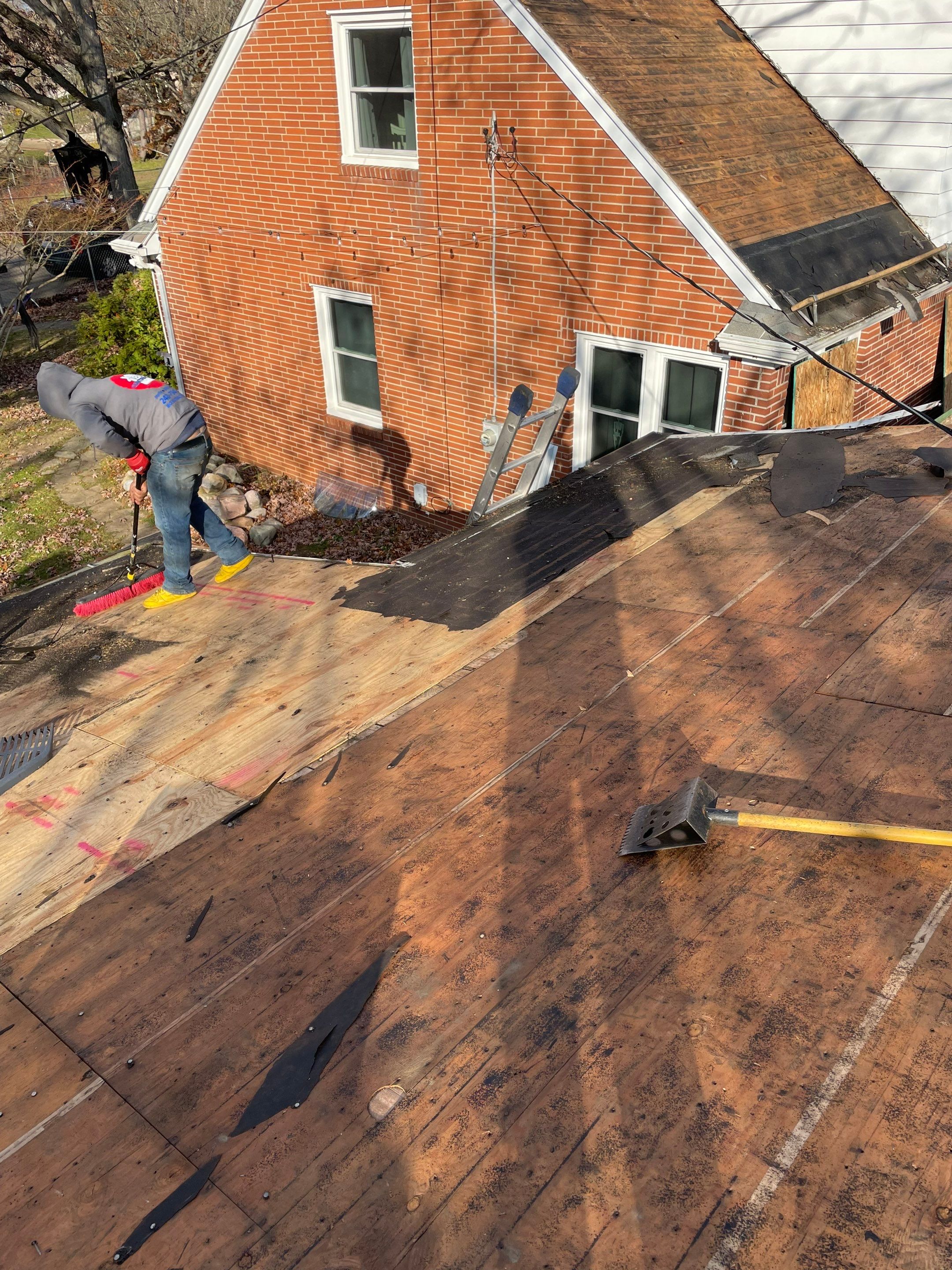 Roof Replacement using CertainTeed Landmark by 180 Contractors