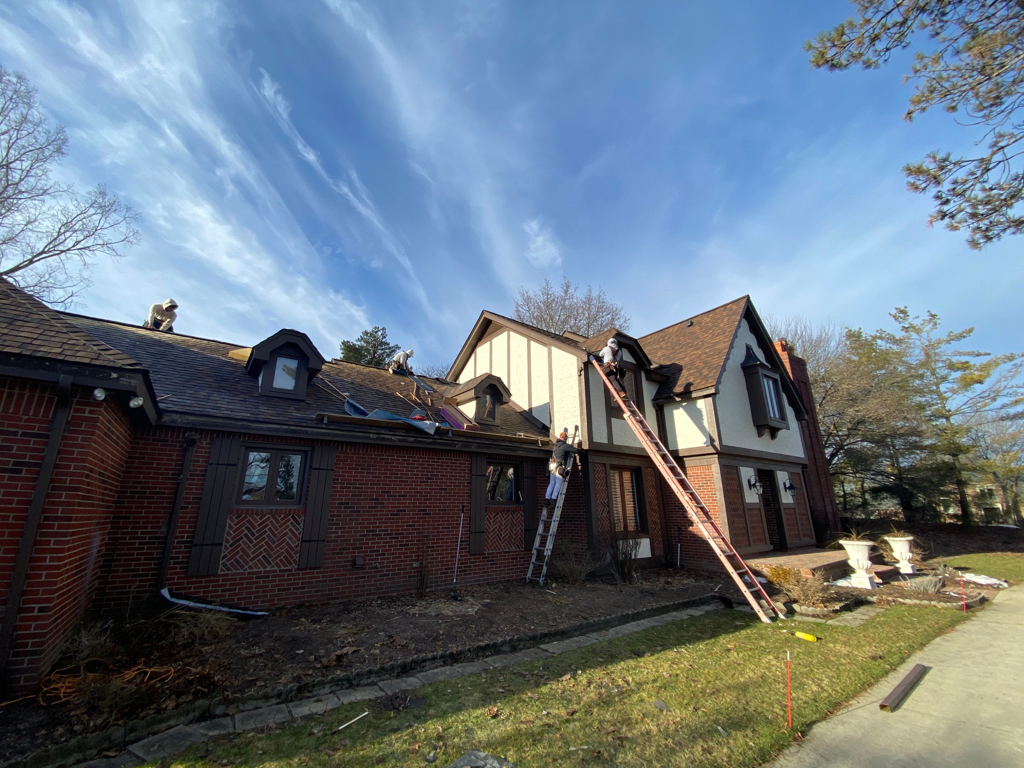 Roof Replacement using CertainTeed Landmark by 180 Contractors