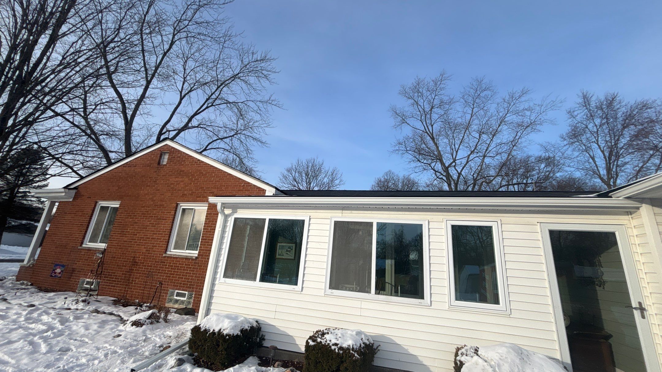 Roof Replacement using Owens Corning Onyx Black by 180 Contractors