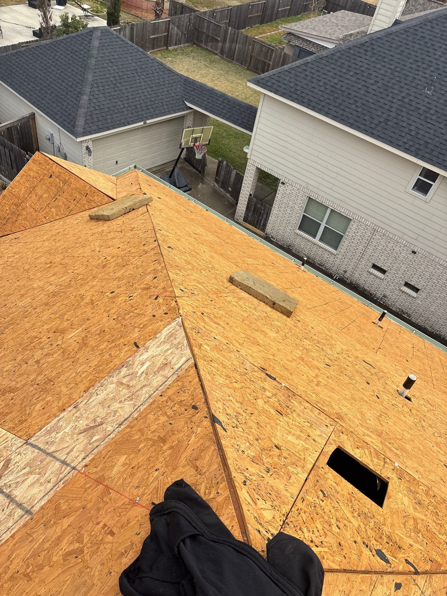Roof Replacement Houston by Roof Repair Company