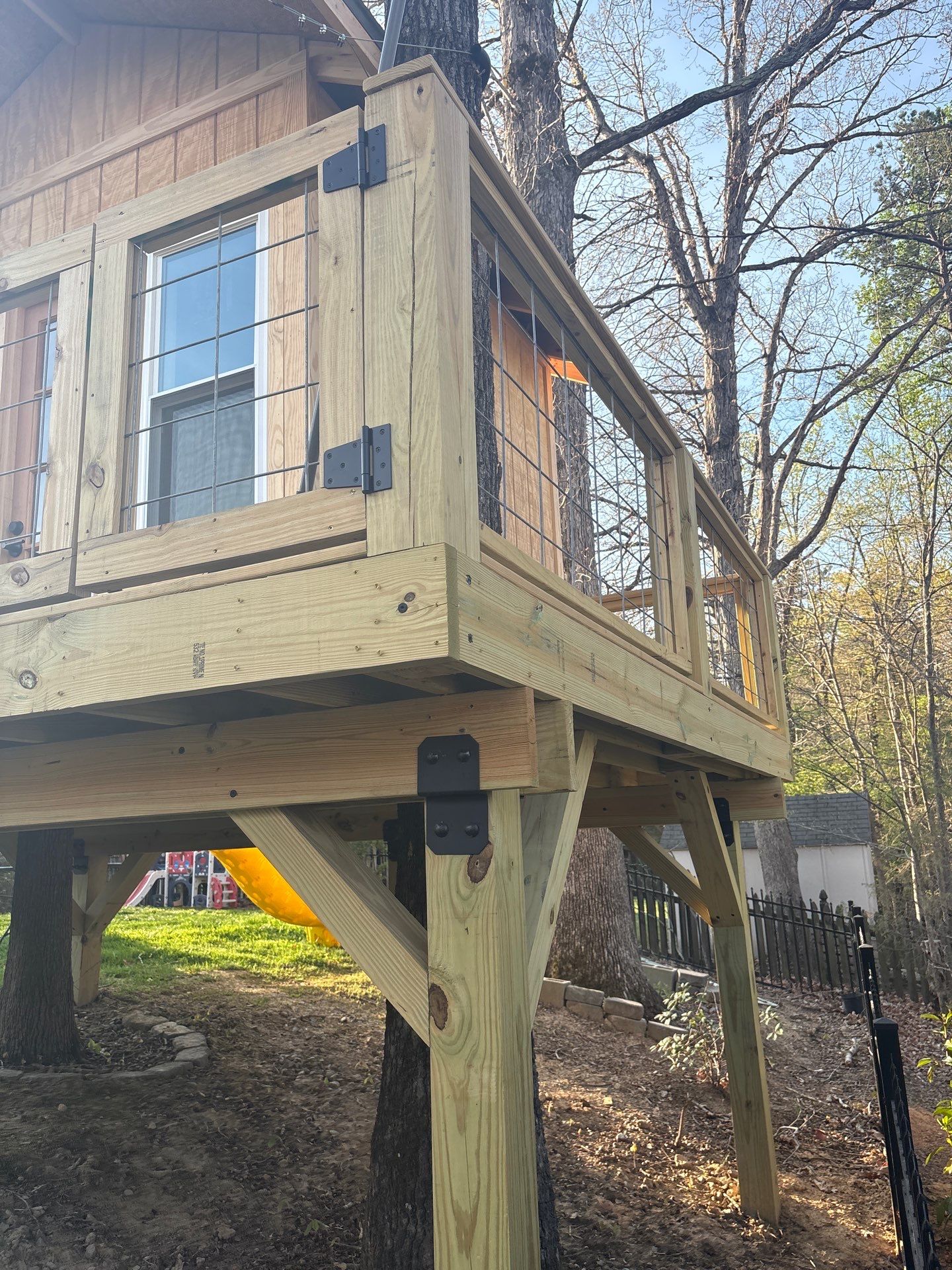Tree House using Wood Sealant by DuraSeal