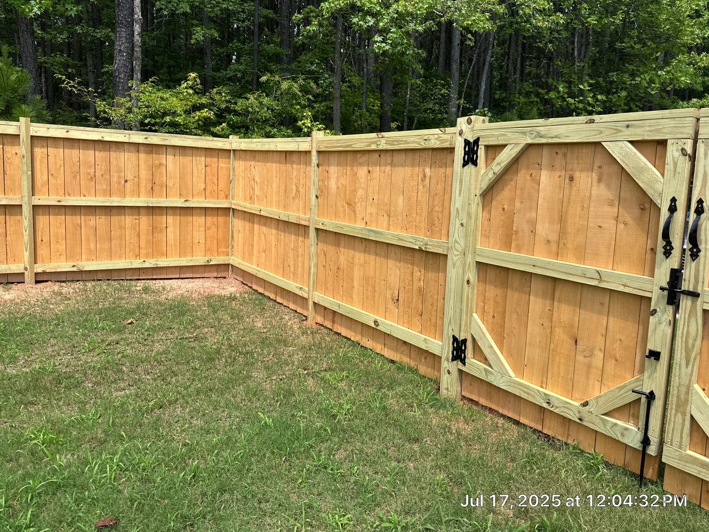 Wood Fence using Wood Sealant by DuraSeal