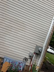 Gutter Cleaning in Hanover, NJ — Gallo Bros job photo