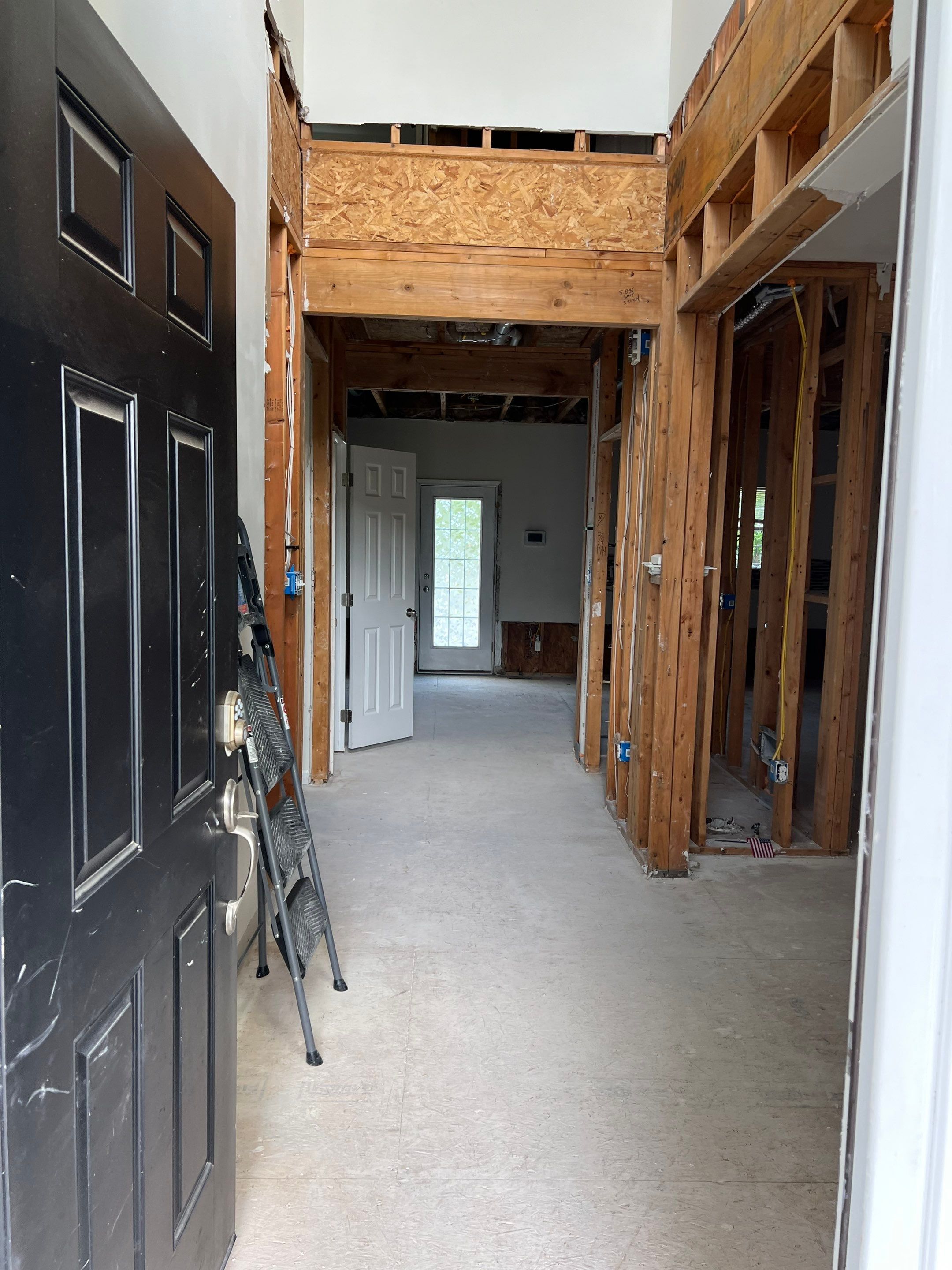 After Hours Emergency Water Extraction and Restoration in Middletown, Delaware by Healthy Home Solutions