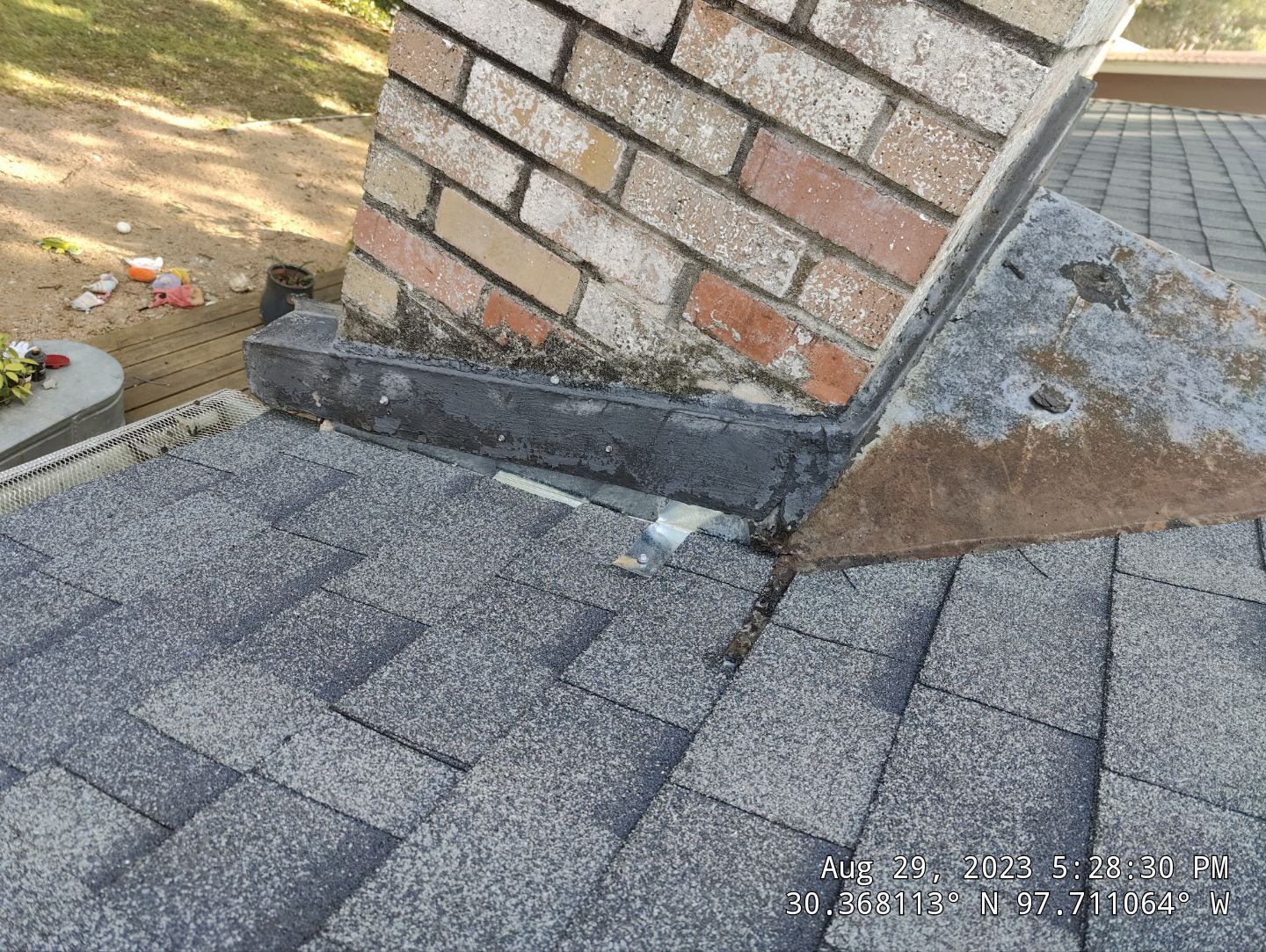 Residential Roofing Installation using Owens Corning Oakridge Estate Grey by DeZign Roofing & Exteriors