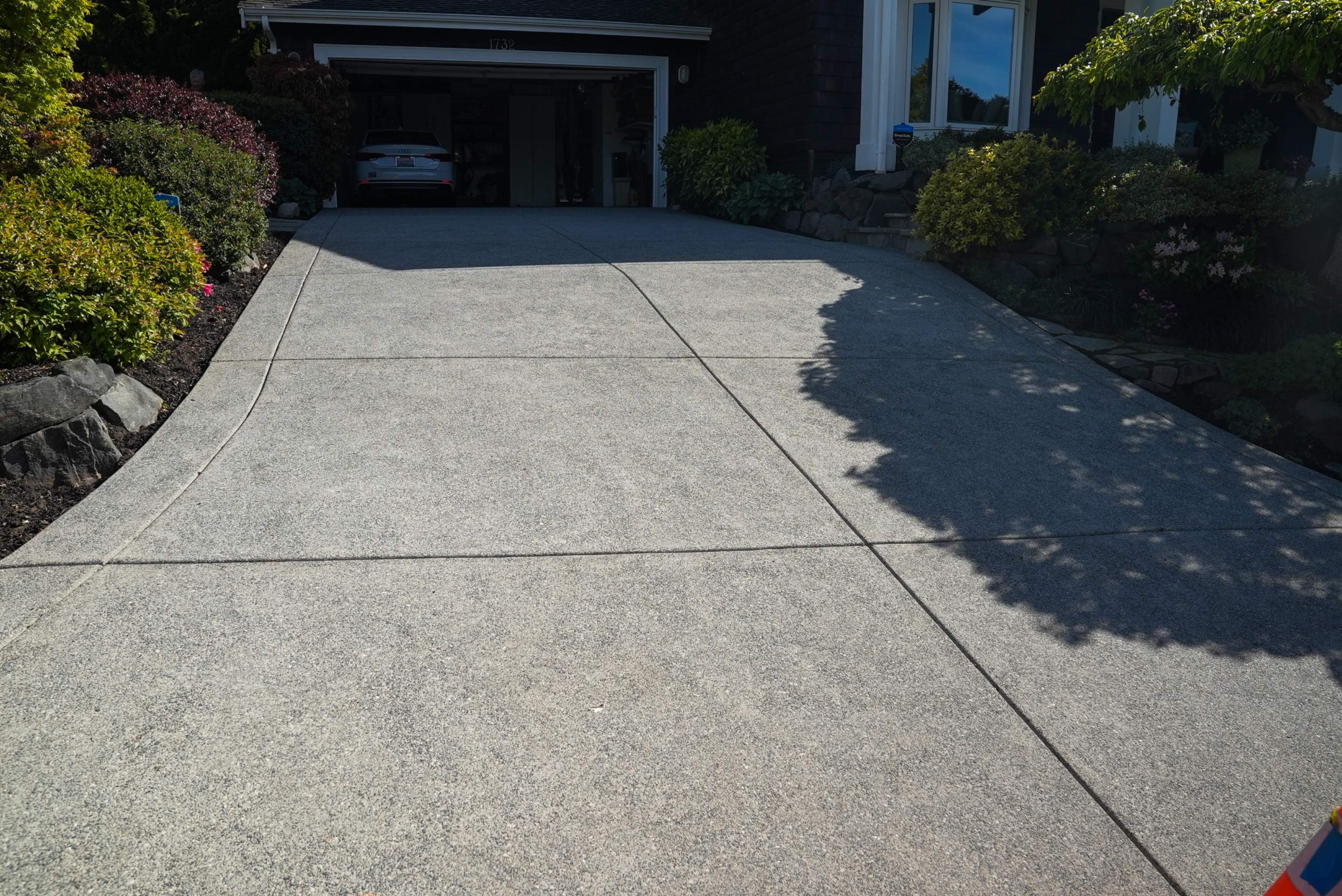 Concrete Driveway Repair | Mukilteo  by Jireh Asphalt & Concrete Inc 