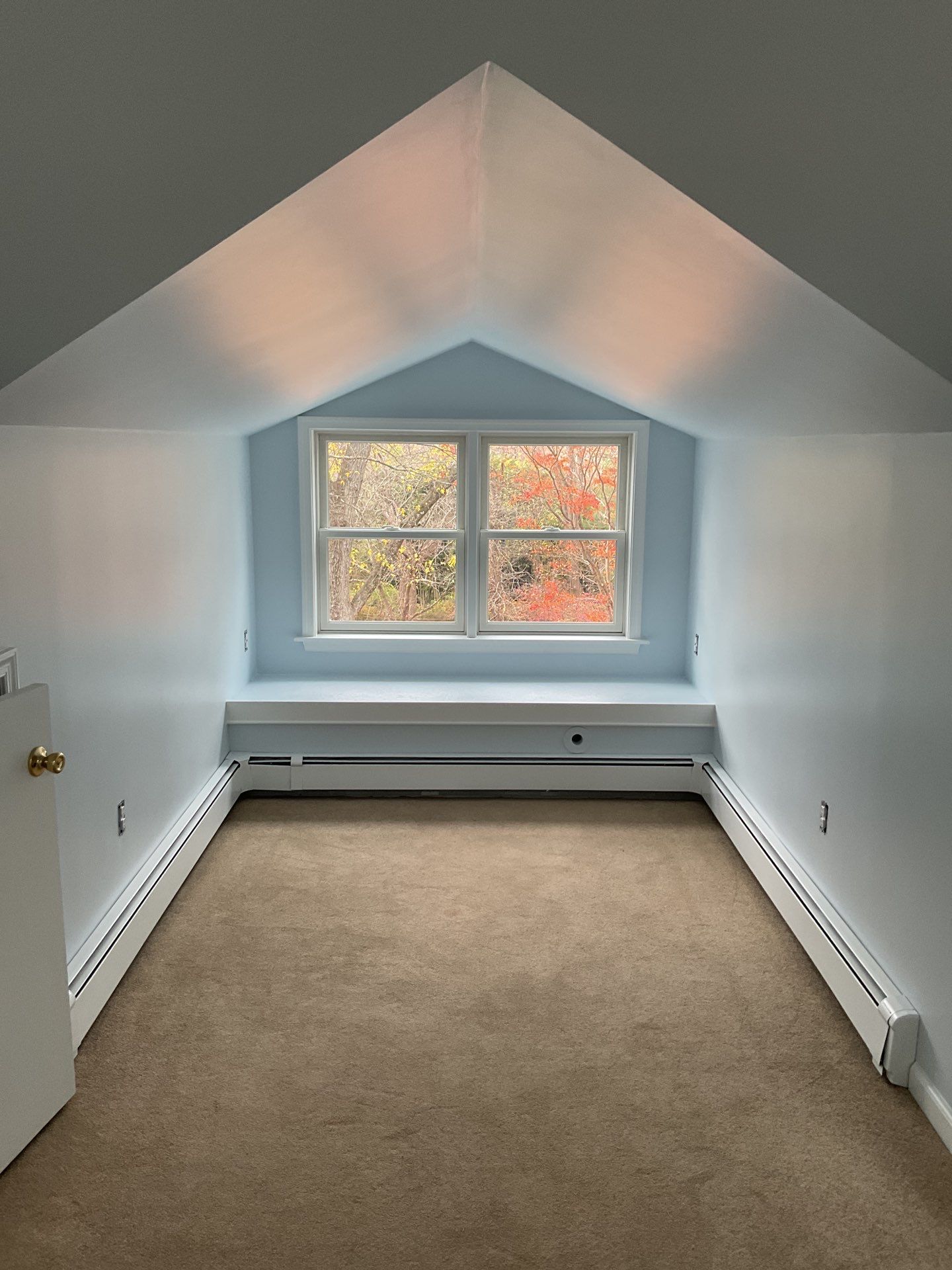 Full Interior Transformation in Media by Groovy Hues