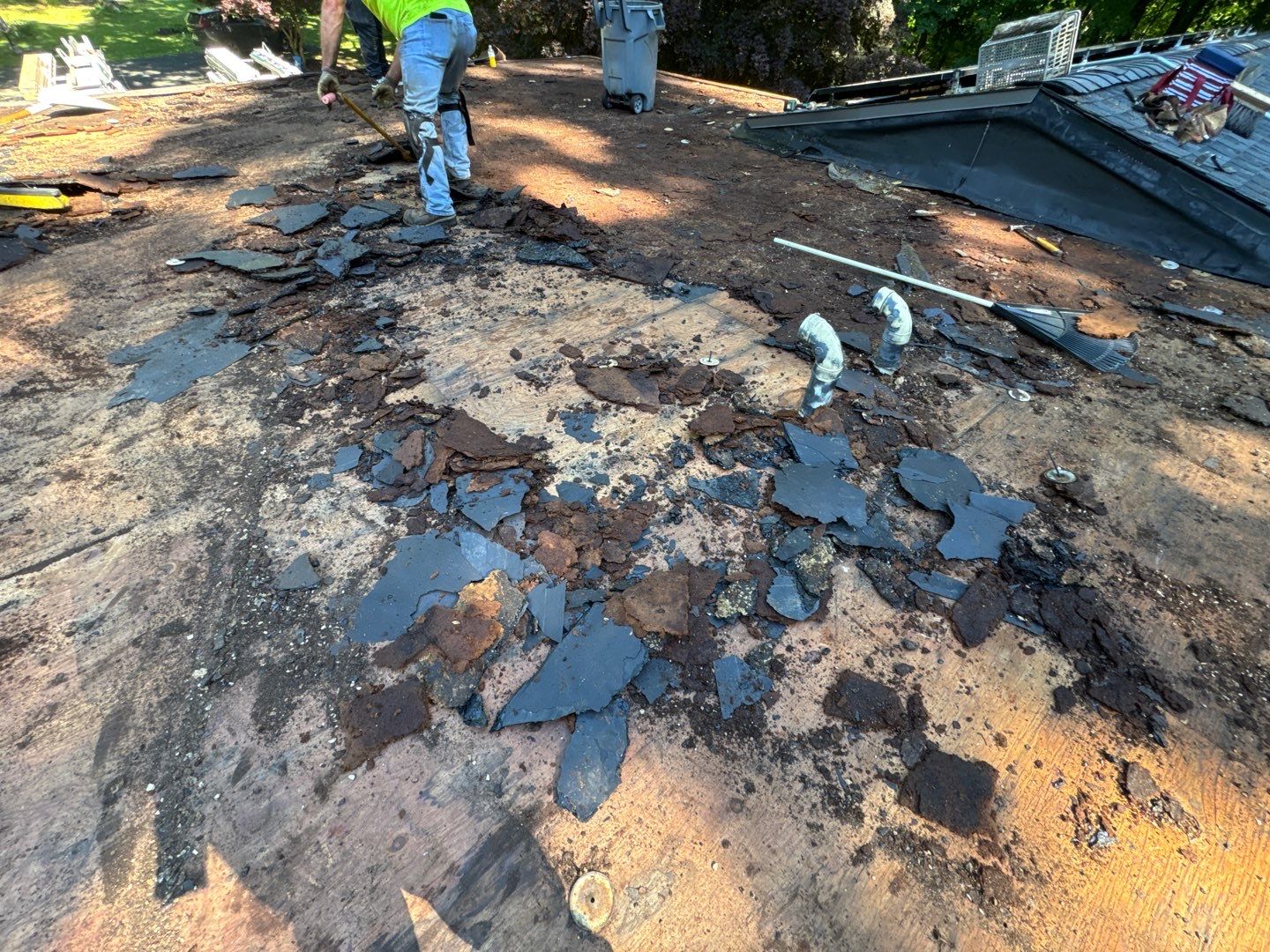 EPDM installed in Woodbury, CT by DiGiorgi Roofing and Siding Inc